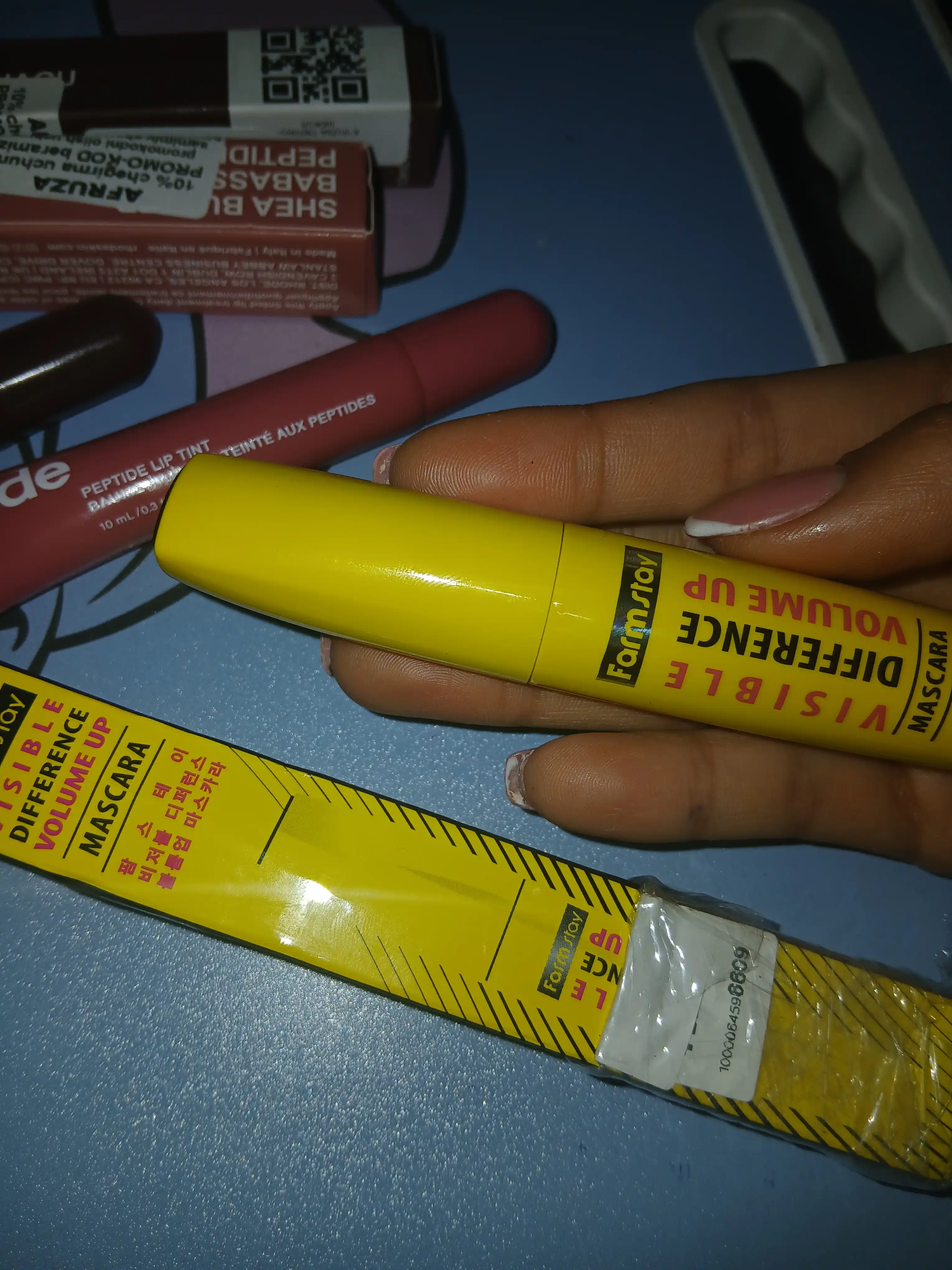 Гипоаллергенная тушь для объёма FarmStay Visible Difference Volume Up Mascara