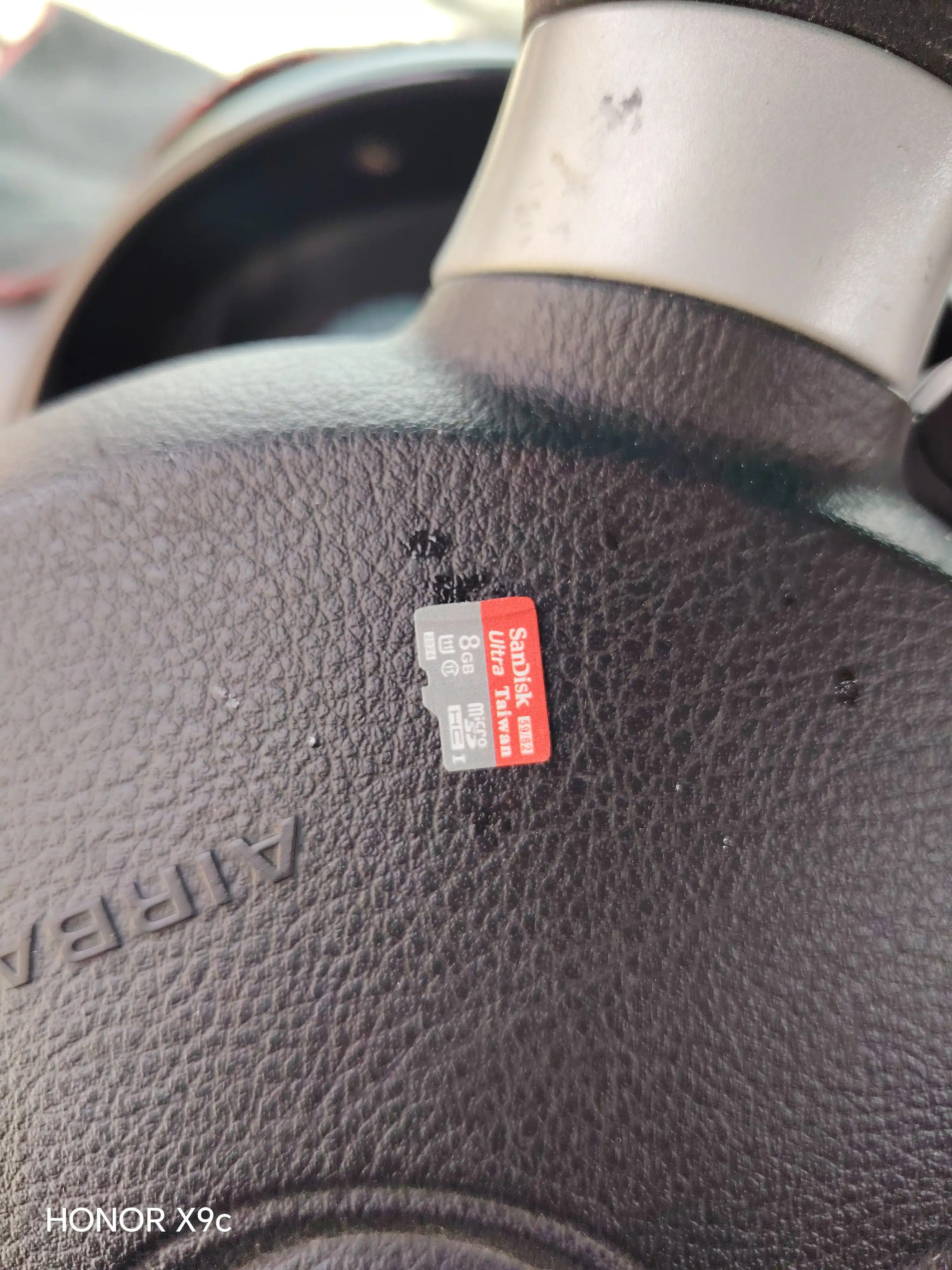 SanDisk Ultra MicroSD karta UHS-I (adapter bilan)