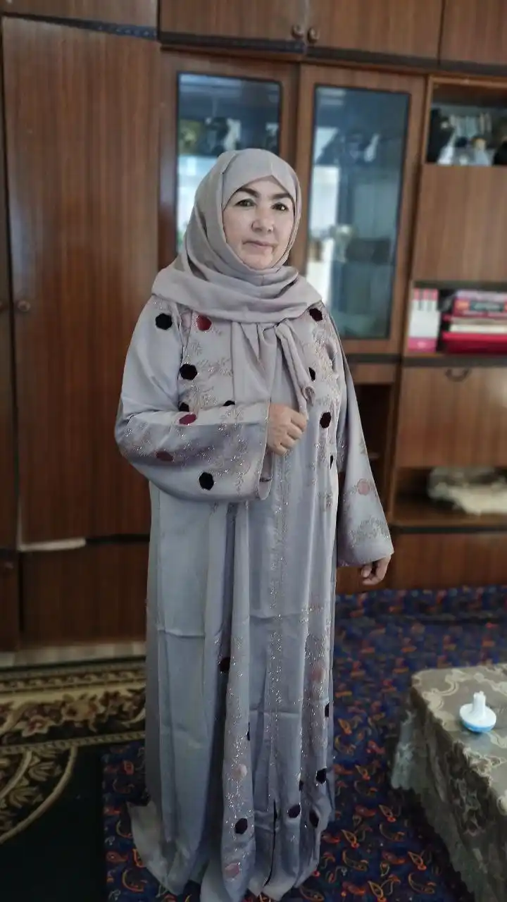 Hayit, toy, Haj va maxsus kunlar uchun bejirim ishlangan Dubai abayalari ABAYA+SHARF