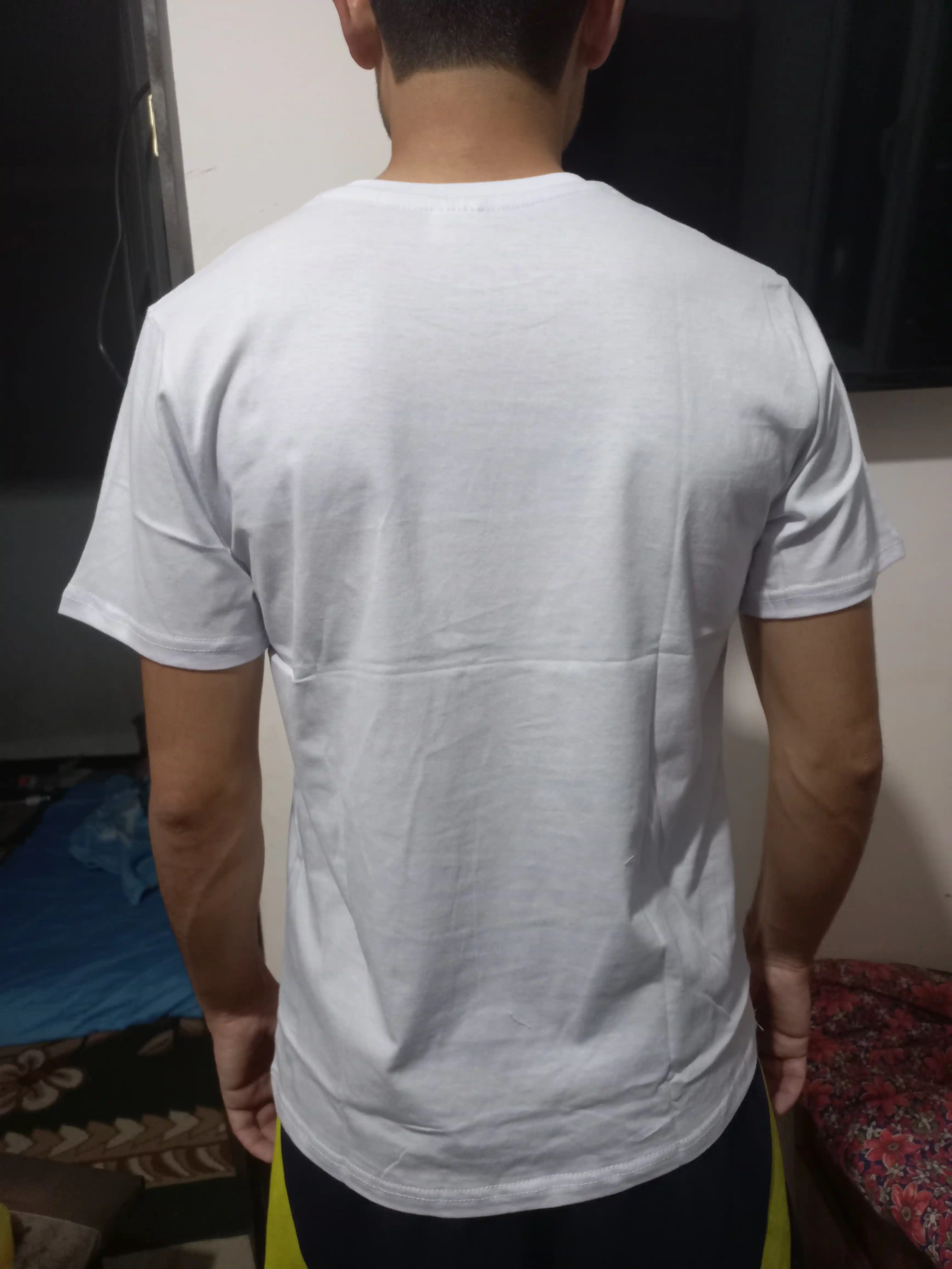 Futbolkalar erkaklar va ayollar uchun, 1 xil rangdagi ayollar oq, qora fudbolkasi, 100%paxta