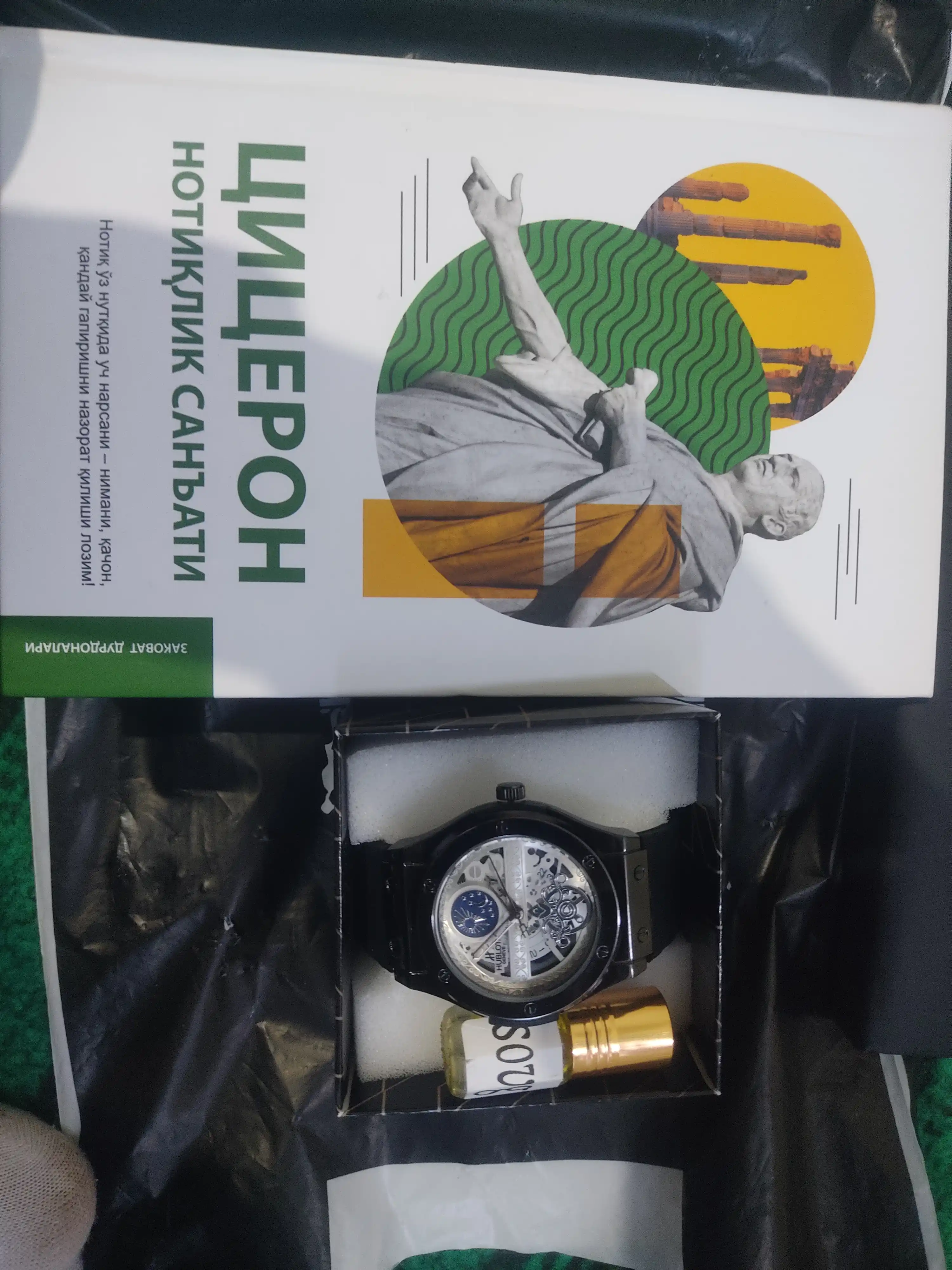 Hublot soati erkaklar uchun remeshok hidli "shokolat" sana ko'rsatkichli sovg'a qutsida
