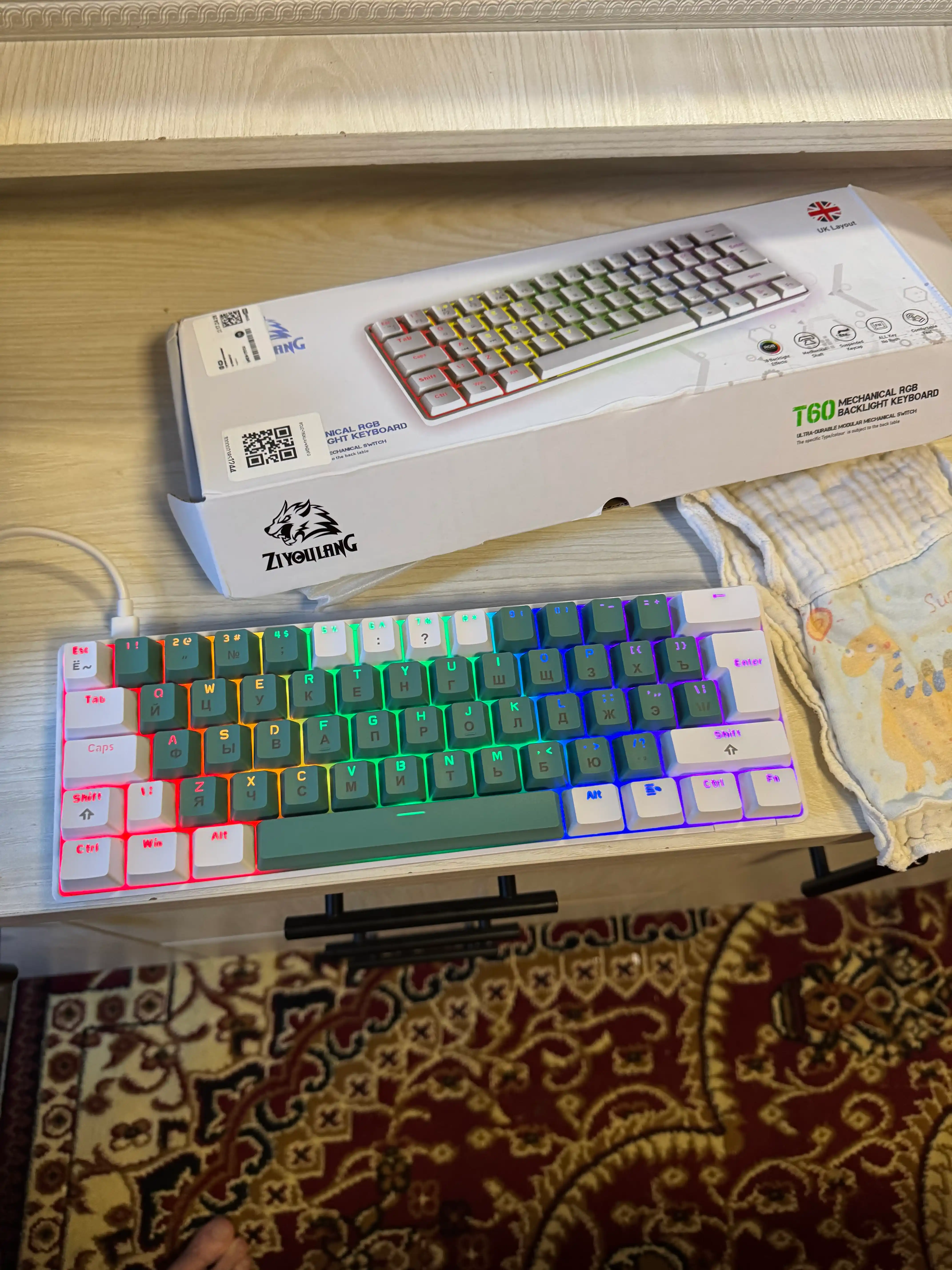 O'yin mexanik klaviaturasi T60
