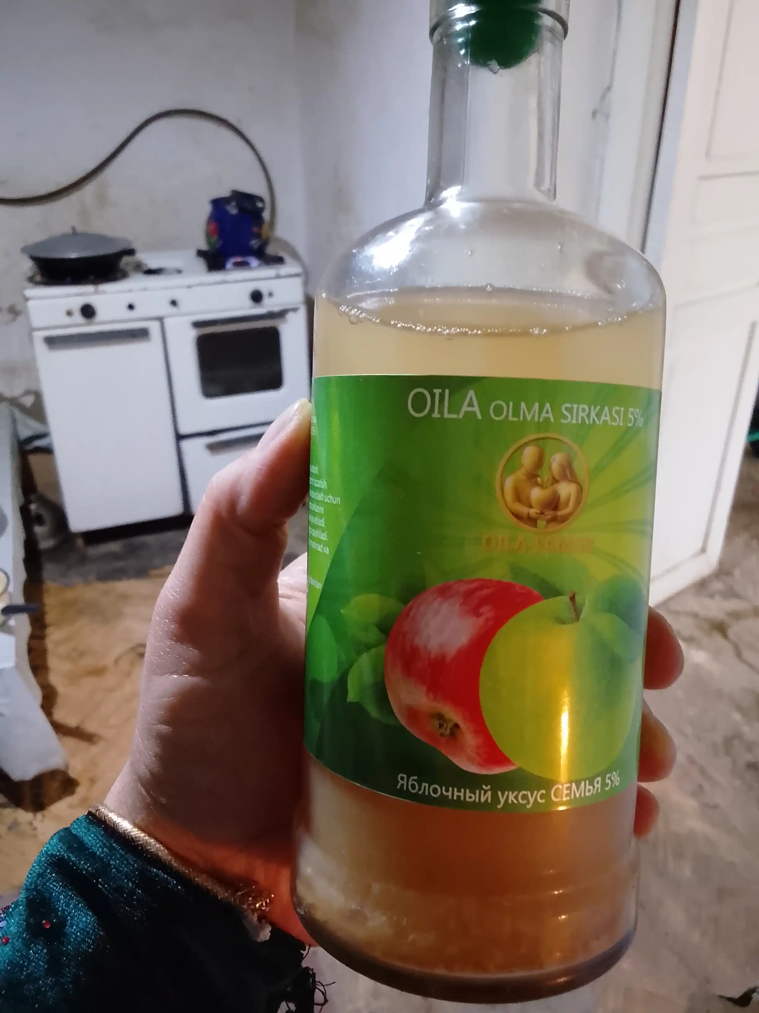 "Oila" filtrlanmagan olma sirkasi 5% (0,5 l) - uyda tayyorlangan ta’mi