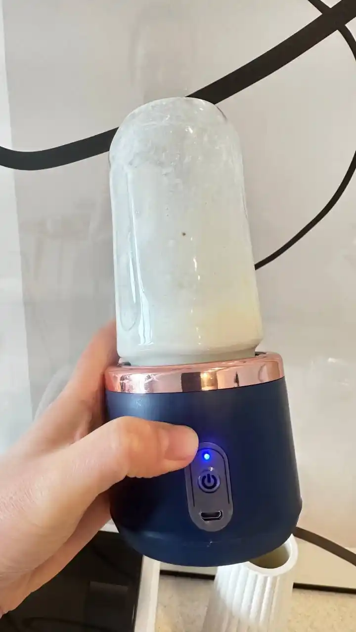 Smuzi va kokteyllar uchun simsiz mini blender, ko'chma, elektr shaker