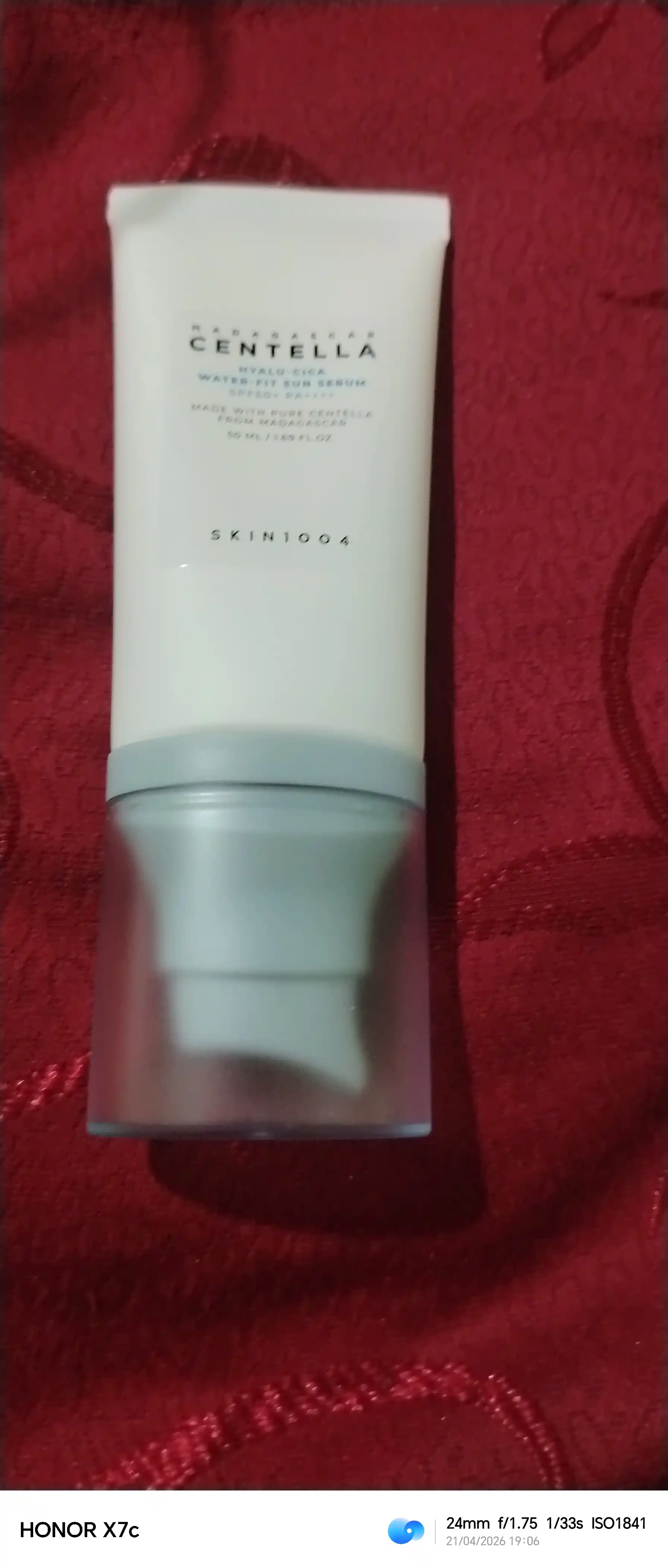 Quyoshdan himoyalovchi SKIN1004 Centella Hyalu-Cica Water-Fit Sun Serum SPF50+ PA++++