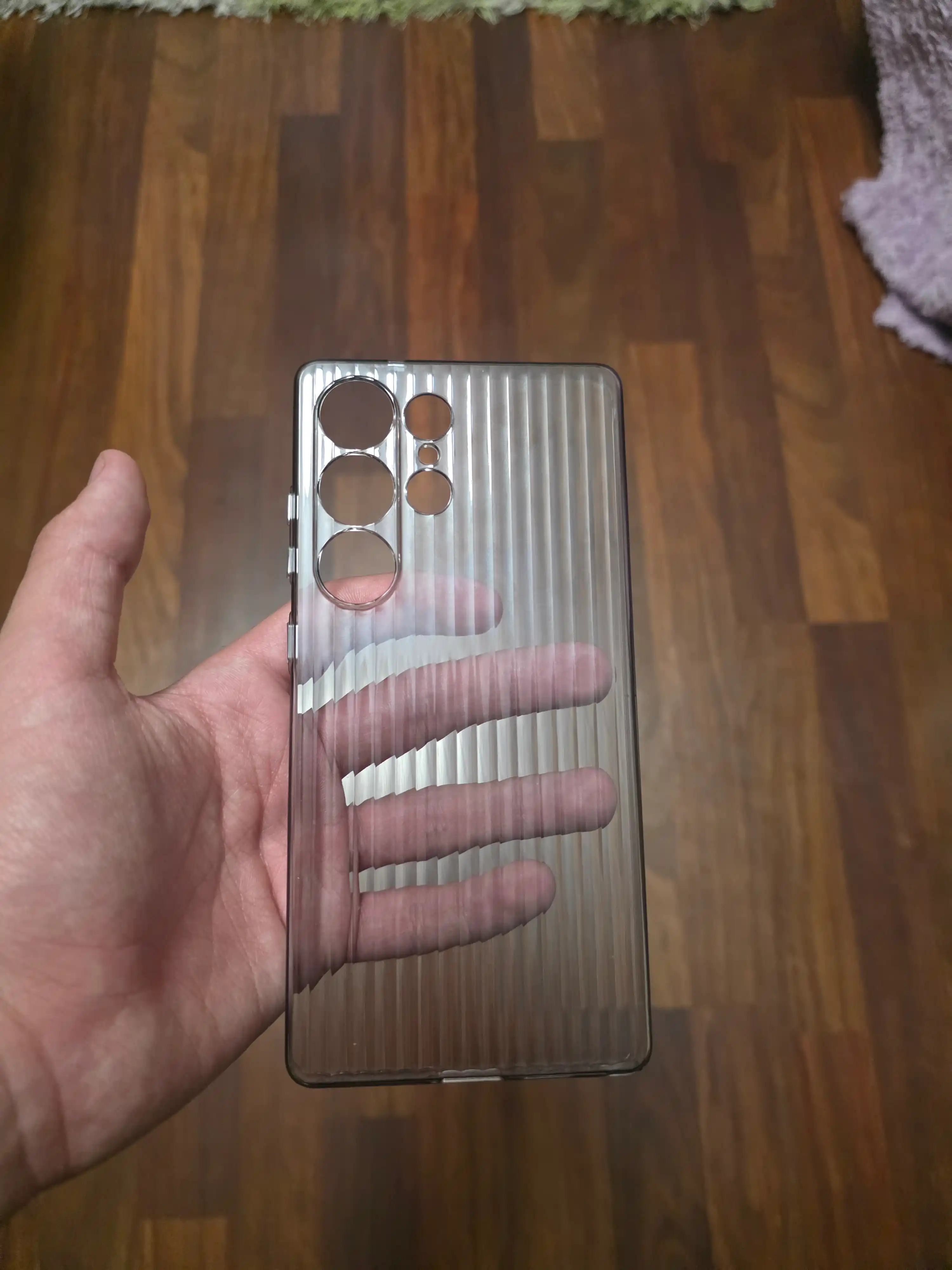 Samsung Galaxy S25 Ultra uchun g‘ilof, chiziqli himoya