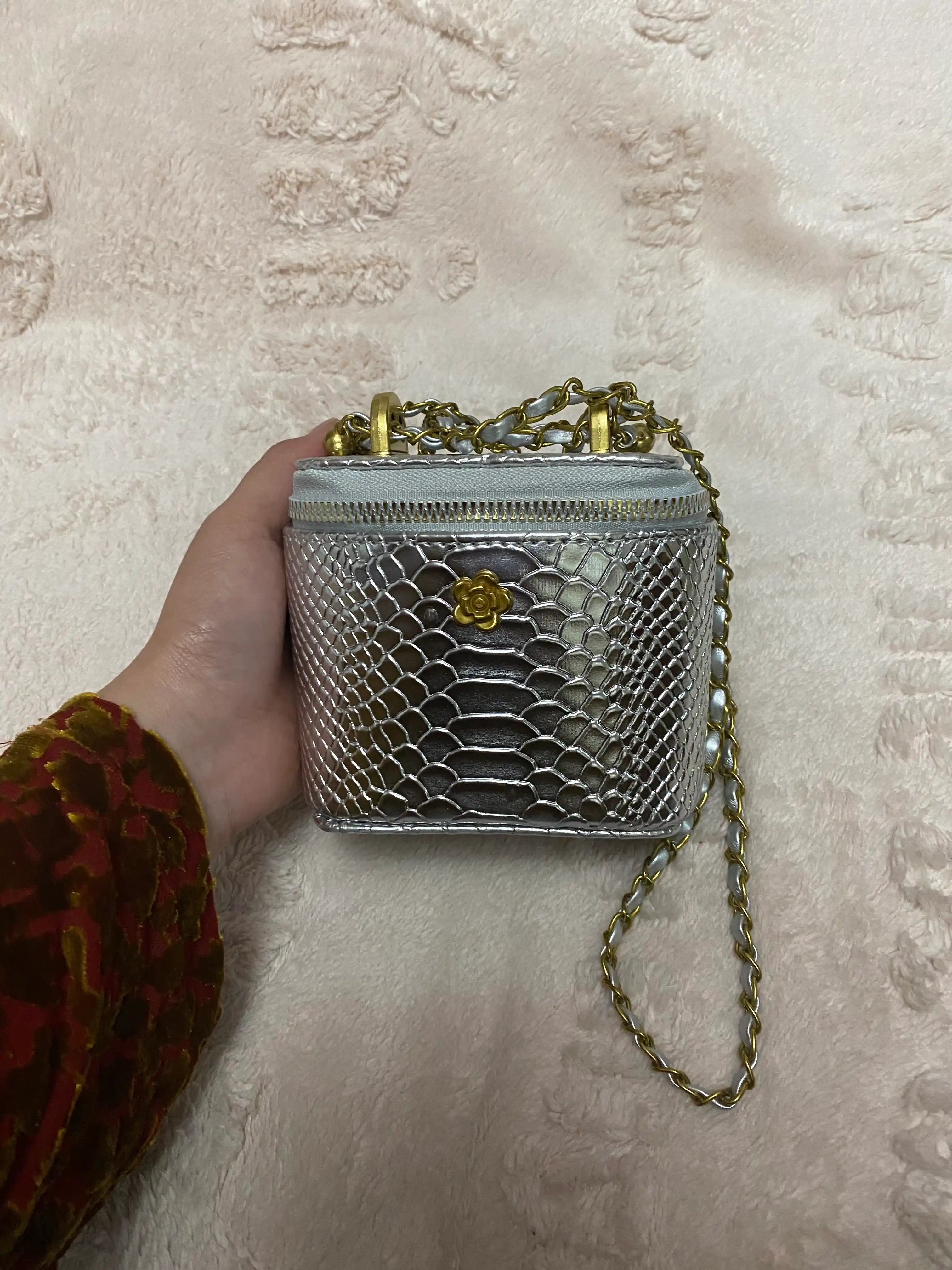 Ayollar sumkasi, yelka orqali, ekocharm, mini format