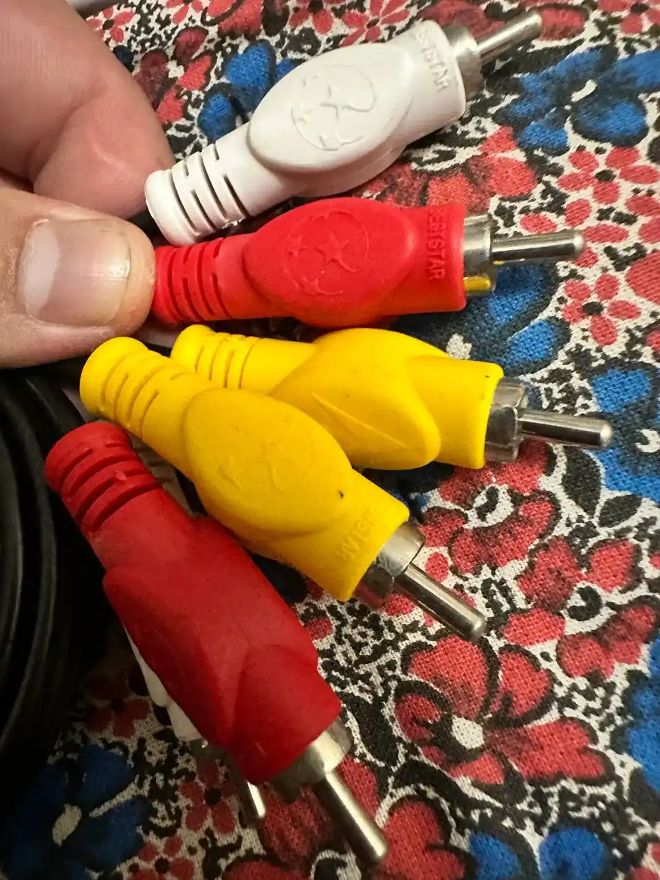 AV kabel. RCA kabel 3x3. Televizor, DVD, TV box, projektor, video pleer. 1.5 m