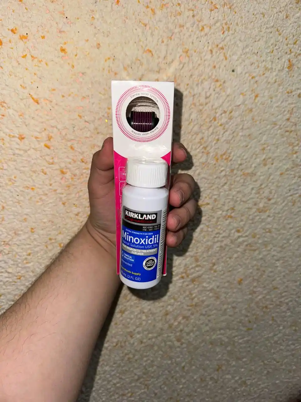 Soch va soqol o'stirish uchun minoksidil Kirklan. Minoksidil 5%, 60 ml