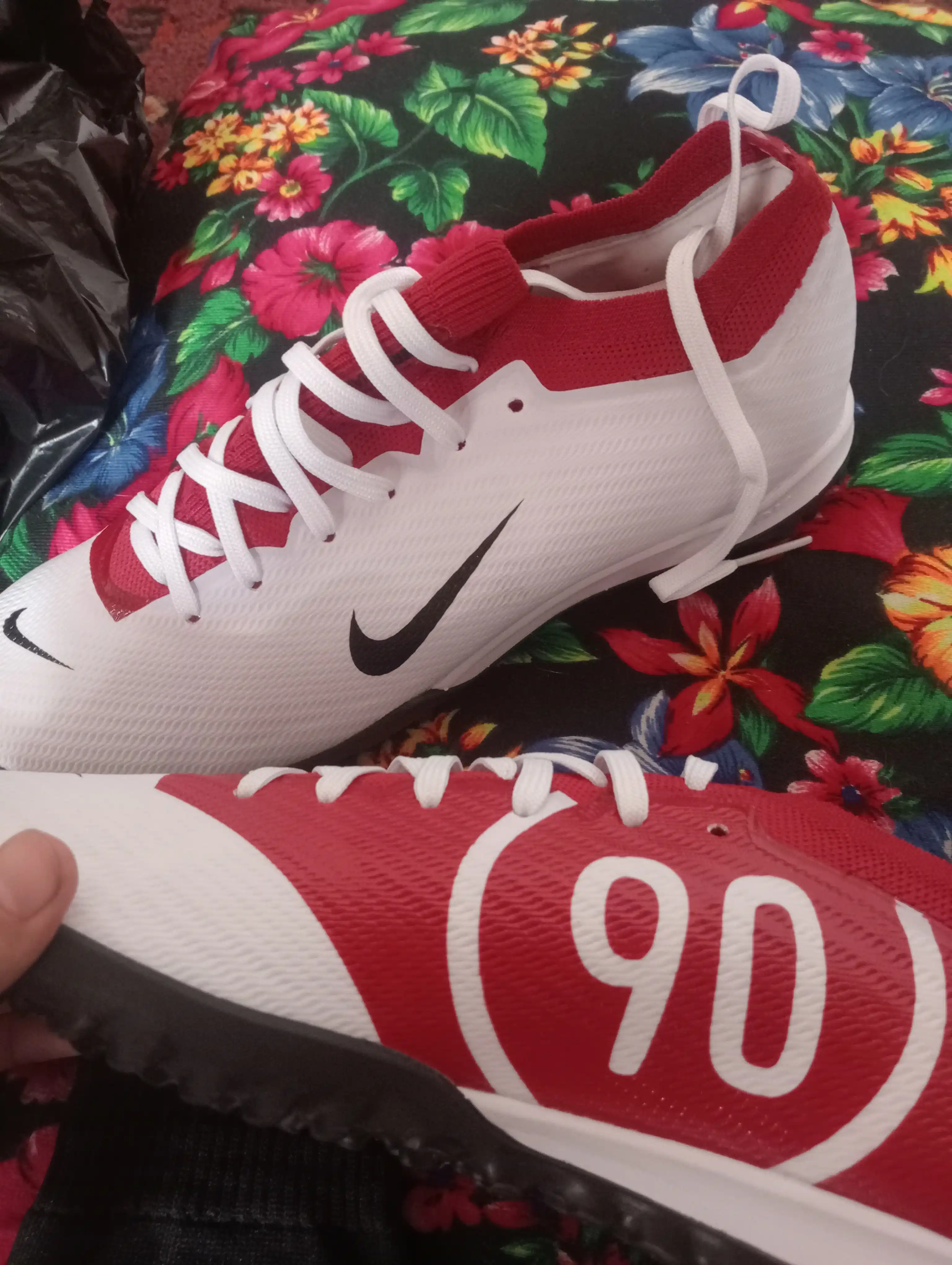 Professional butsi va sorokonojkalar F50, PREDATOR, AIR ZOOM