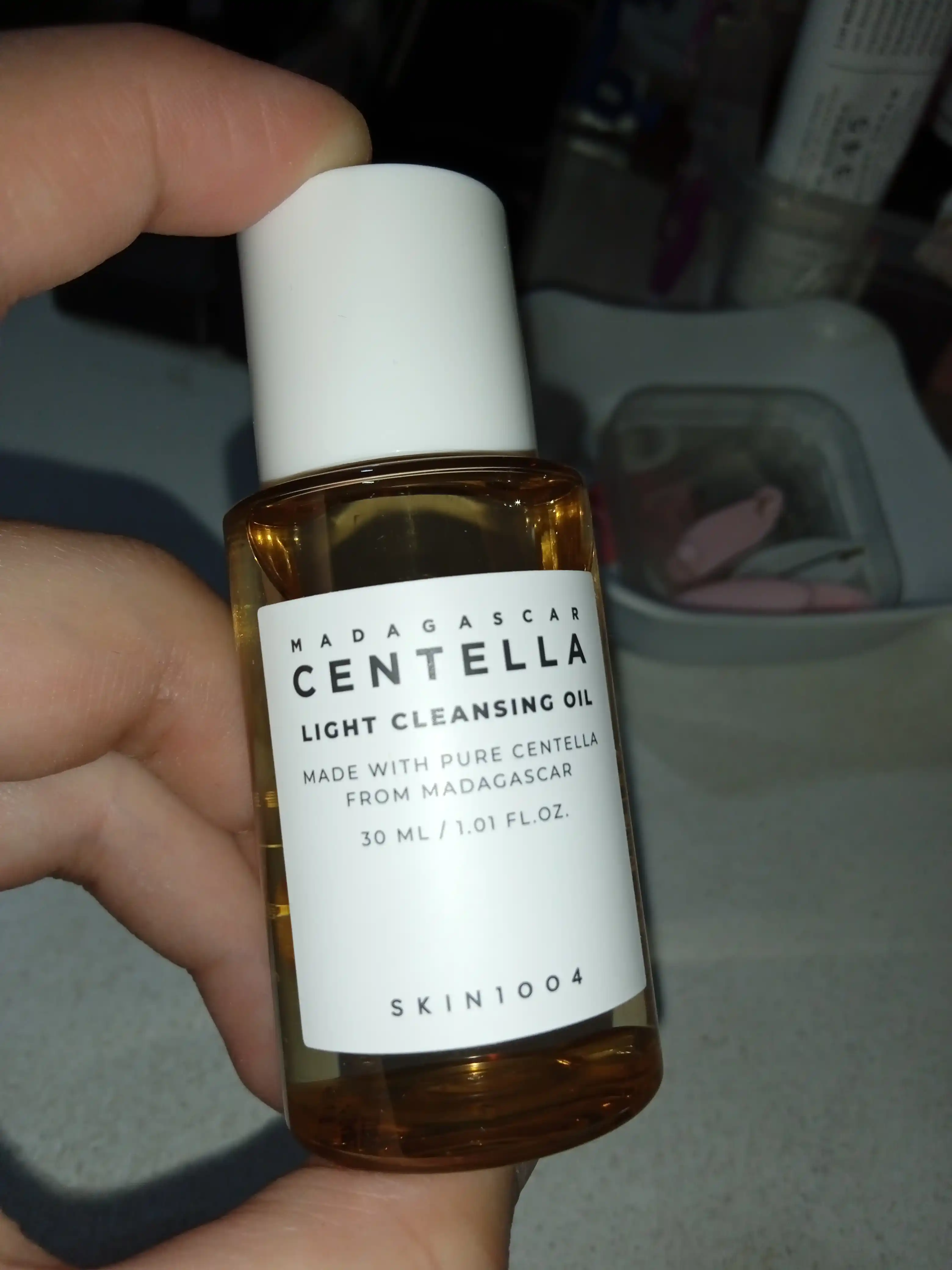 SKIN1004 Madagascar Centella Light Cleansing Oil, 30 ml, yengil tozalovchi gidrofil moy