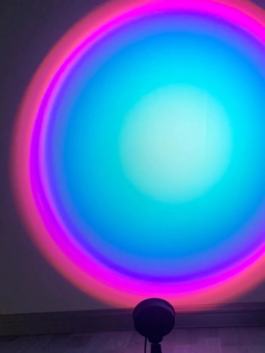 Stol va polga o‘rnatiladigan zakat chirog‘i, 16 xil rangdagi RGB, pultli atmosfera fotoseti