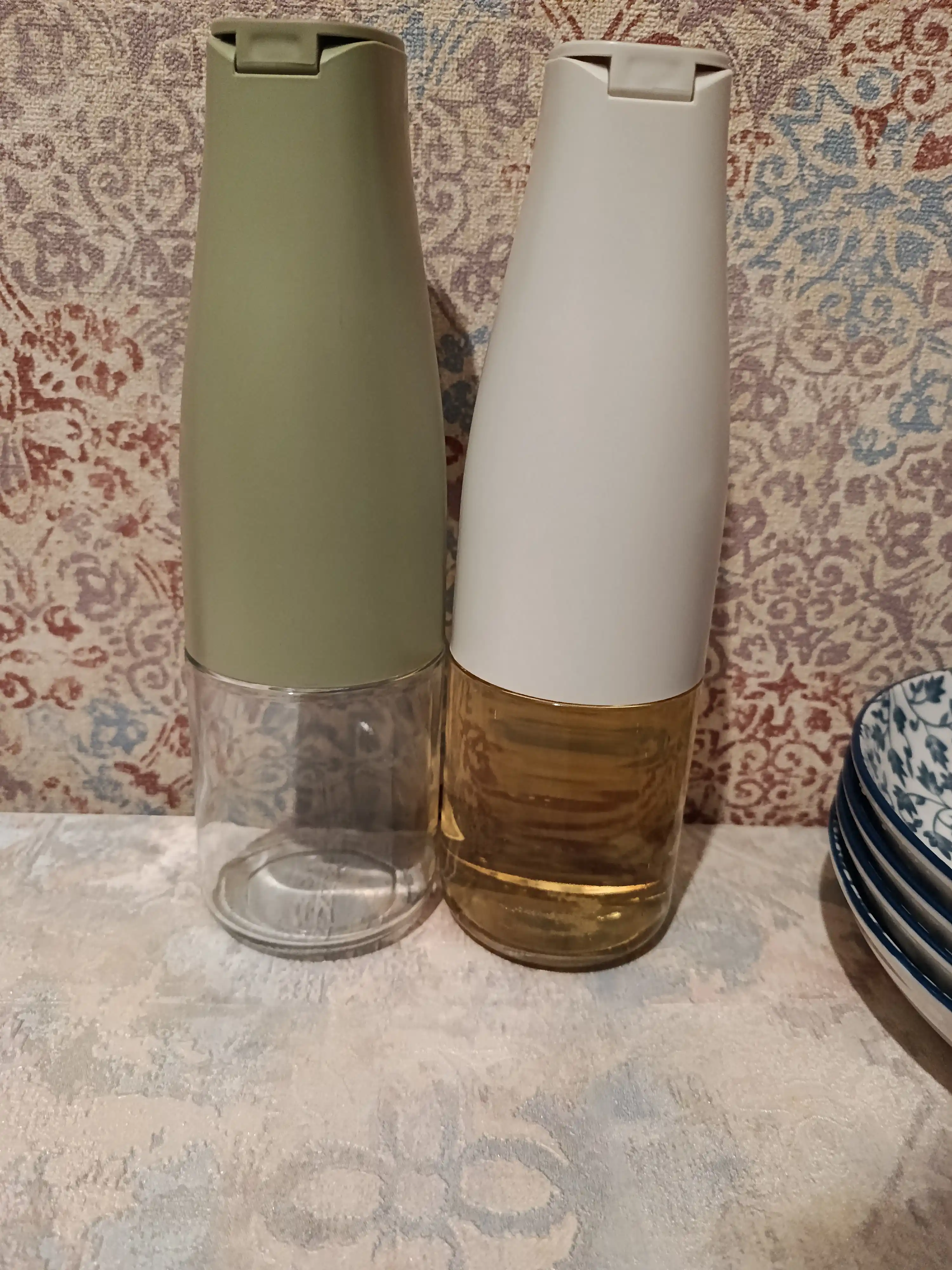 Soya, sirka, yog', uksus va boshqa suyuqliklar uchun shisha idish