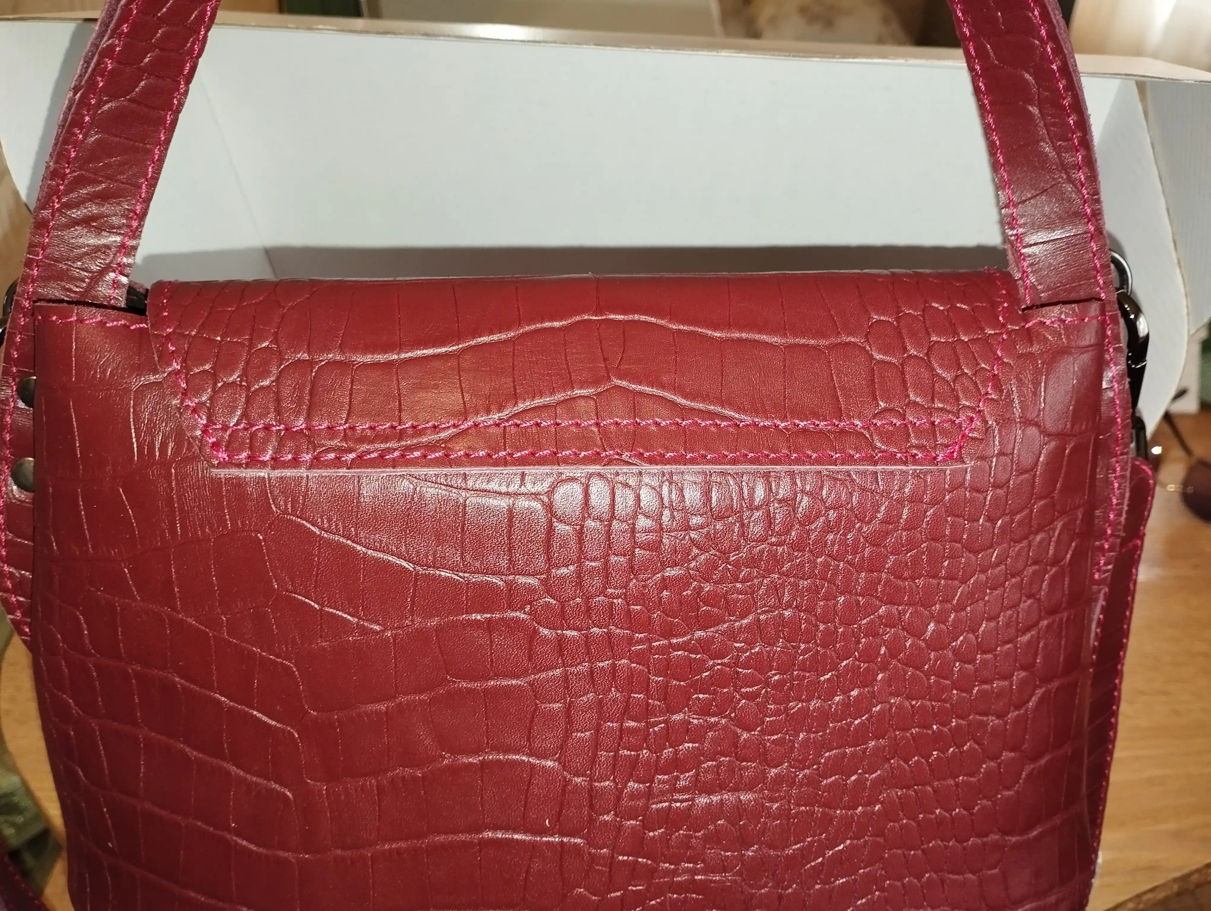 Ayollar sumkasi tabiiy charmdan Black Gator