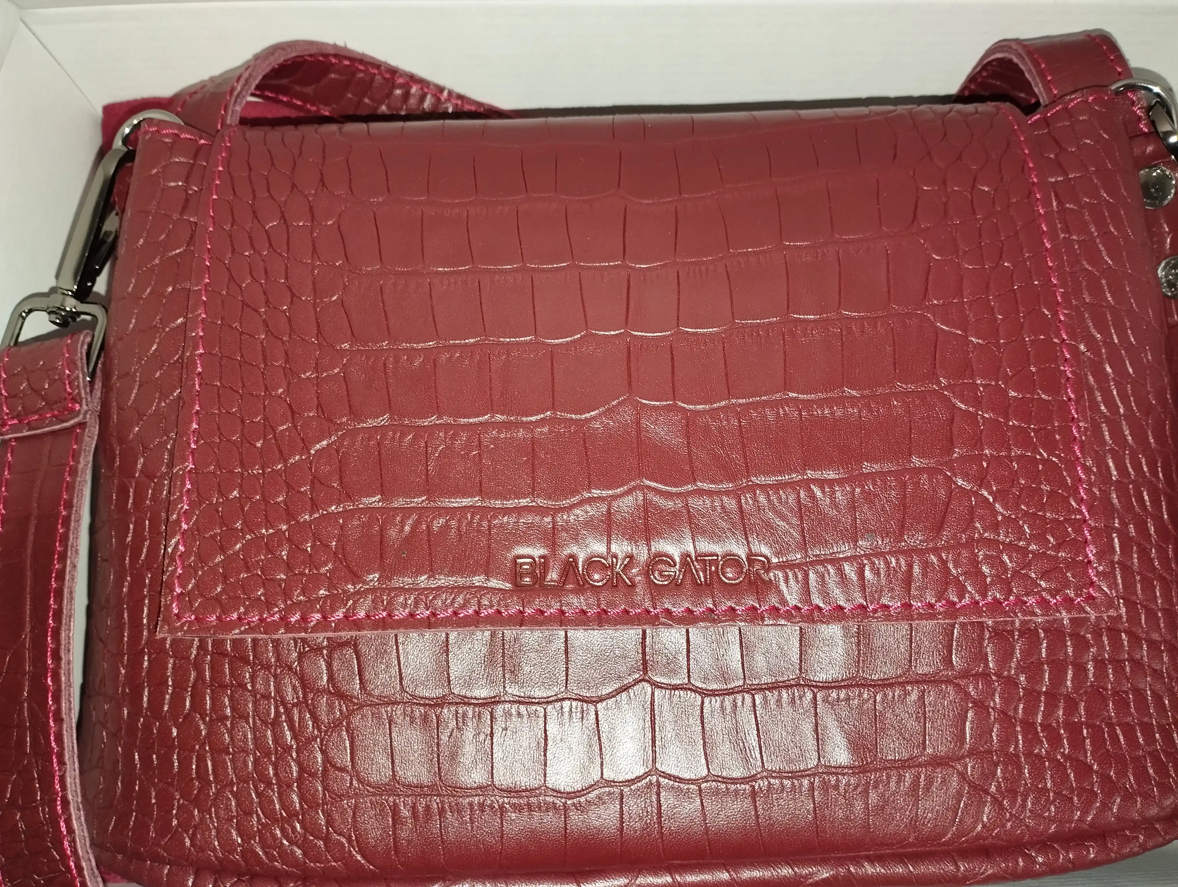 Ayollar sumkasi tabiiy charmdan Black Gator