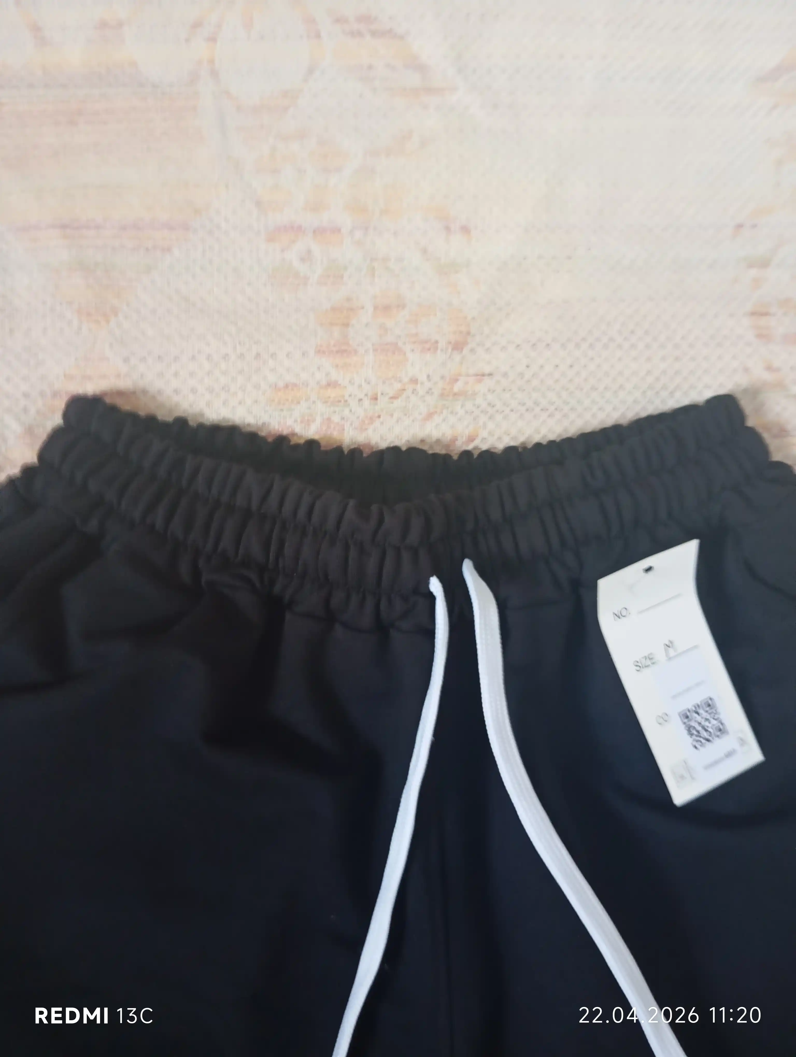 Ayollar shortilari, hb poliester