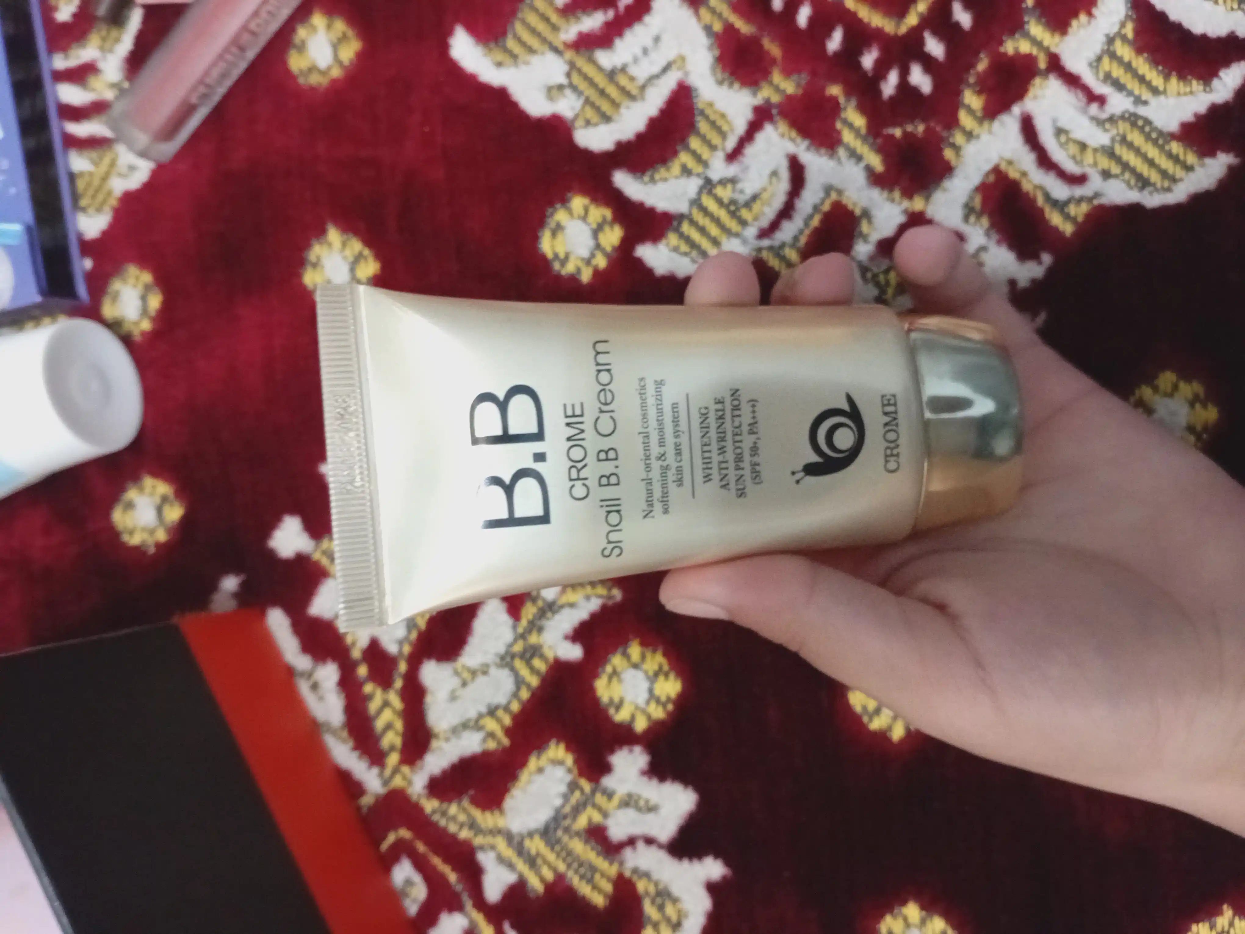 Ko'p funksiyali oqartiruvchi tonal krem SPF 50+, 50 ml