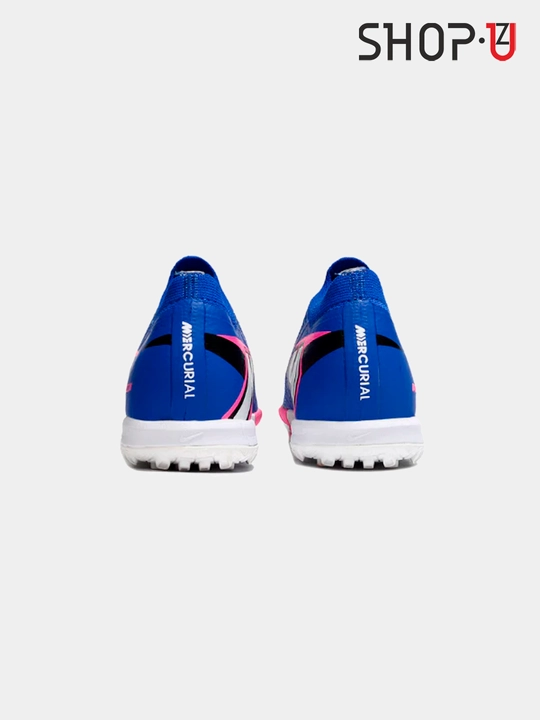 Футбольные бутсы Nike