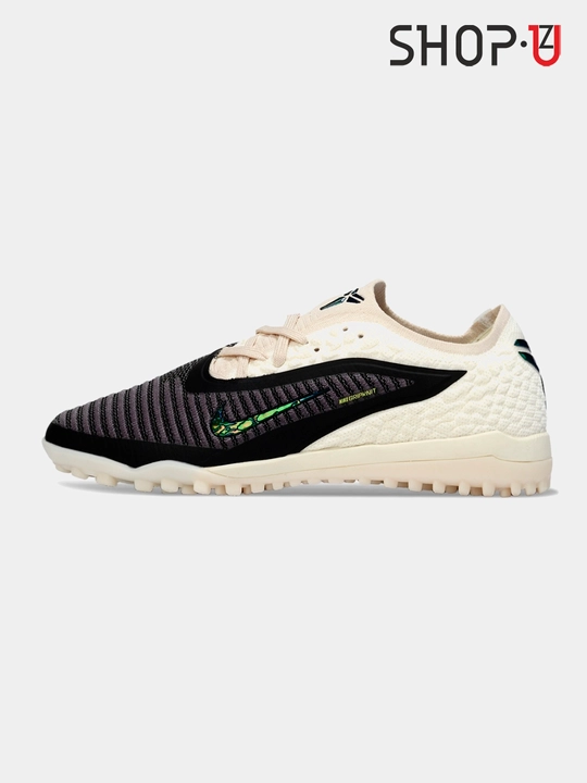 Футбольные бутсы Nike