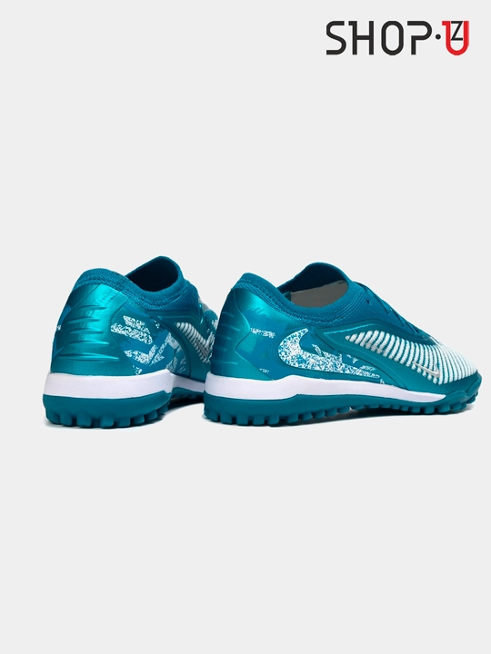 Футбольные бутсы Nike