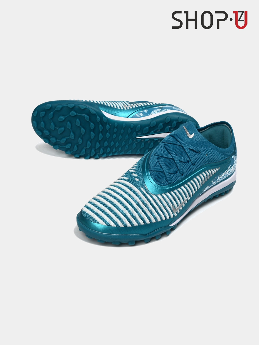 Футбольные бутсы Nike