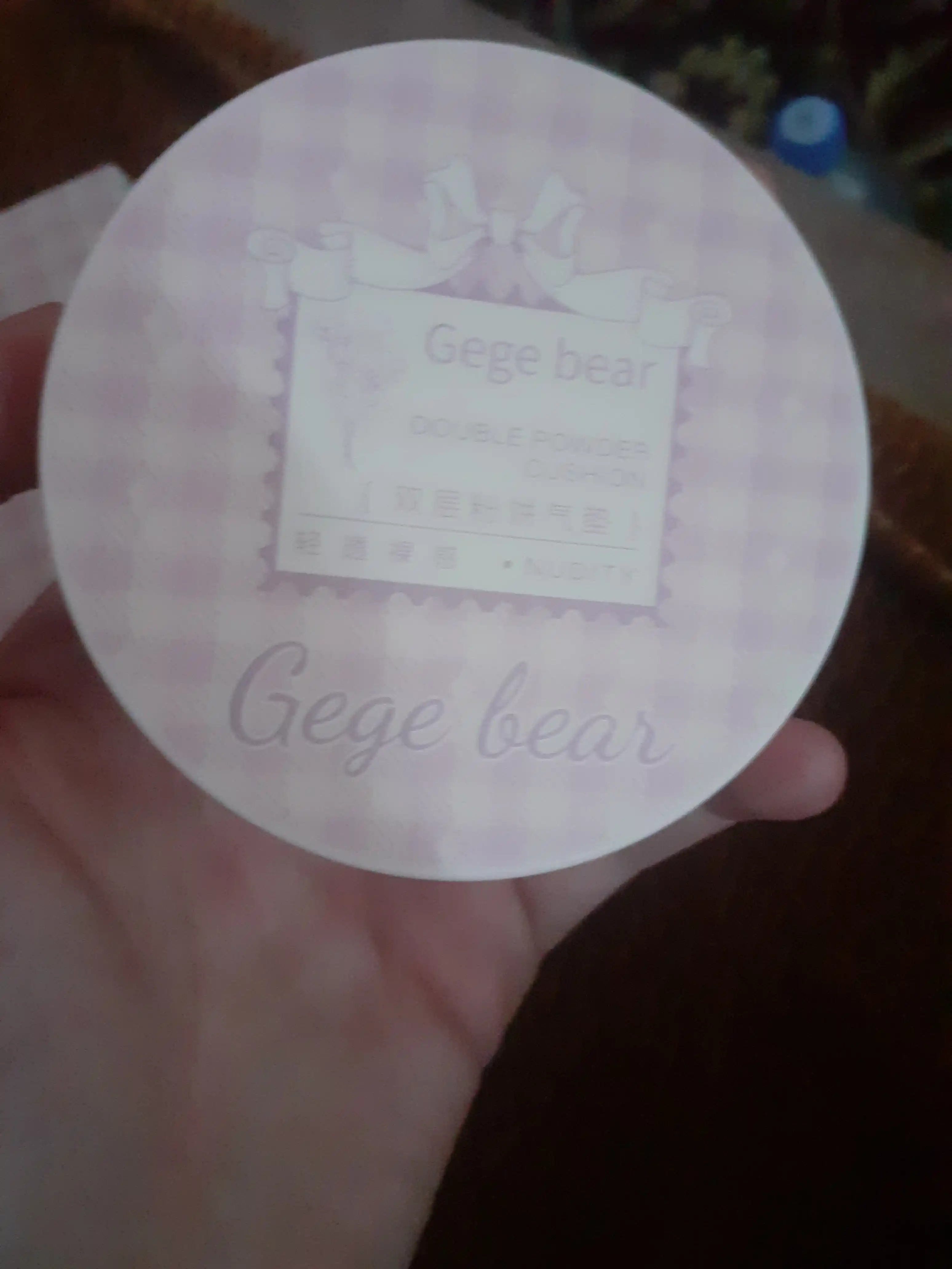Gege bear yuzni okartiruvchi kushon va pudralik kushon