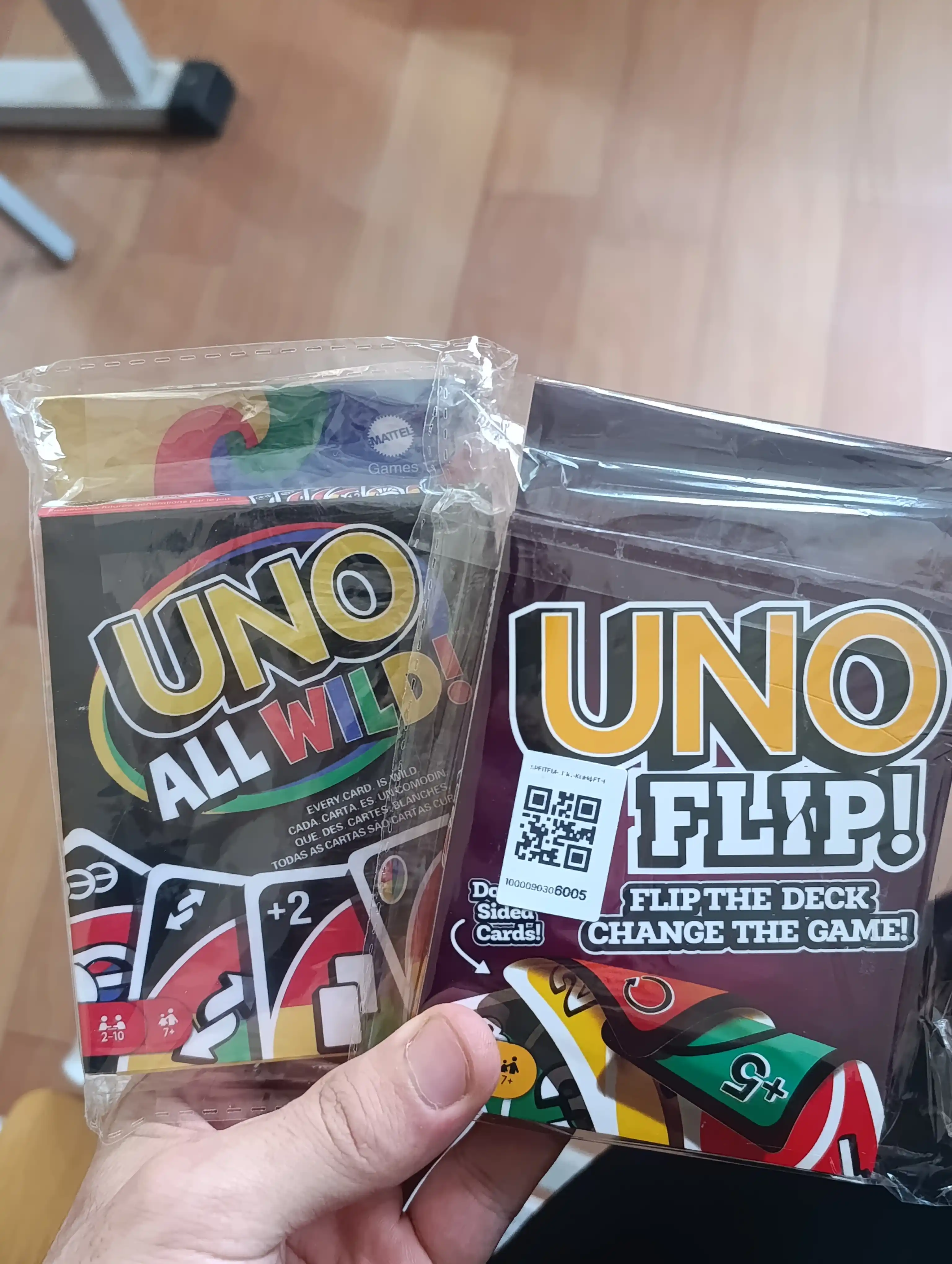 Настольная игра UNO, карточки игроков FIFA, кто я, нуар, интуиция, мафия, мемо, покер