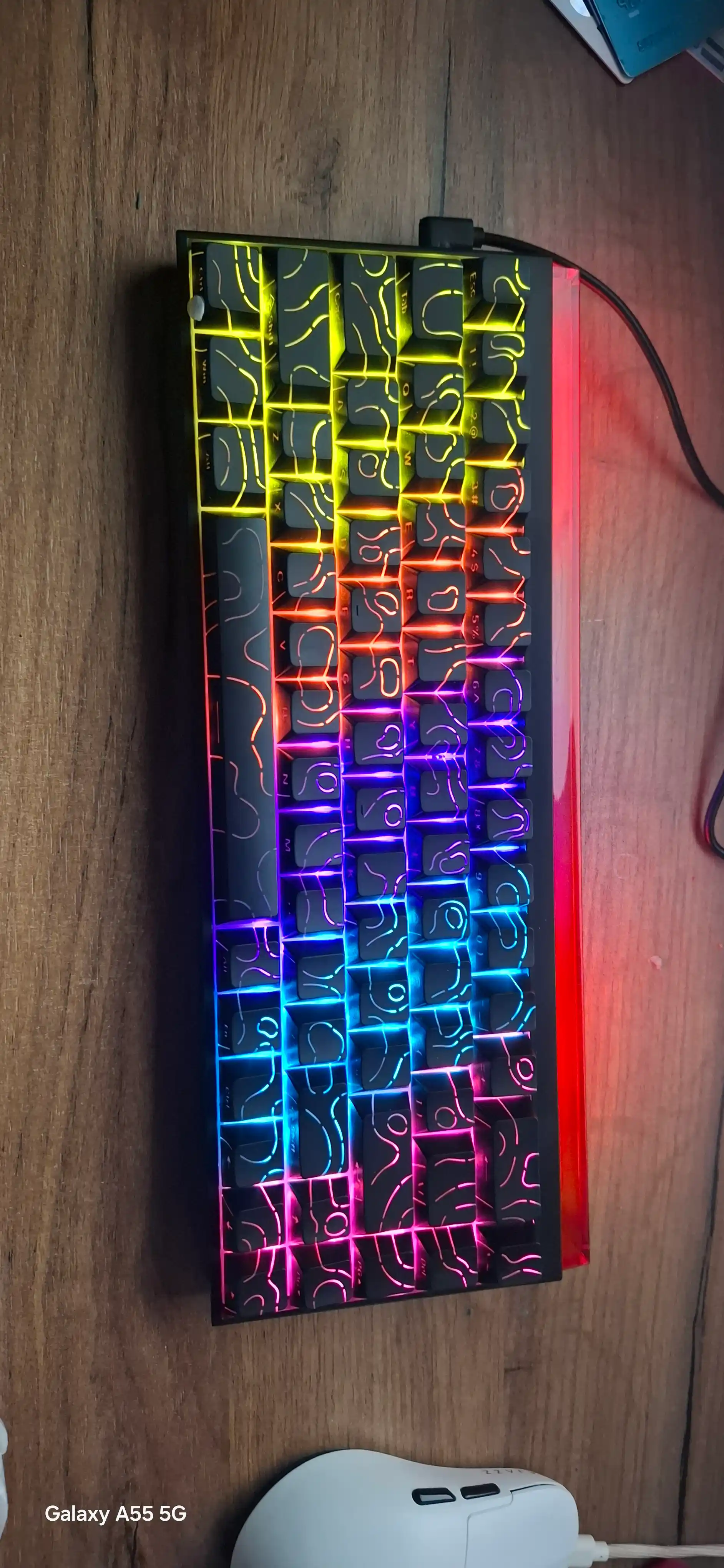 Geymerlar uchun RGB yoritilgan AJAZZ o‘yin klaviaturasi mexanik / membranali