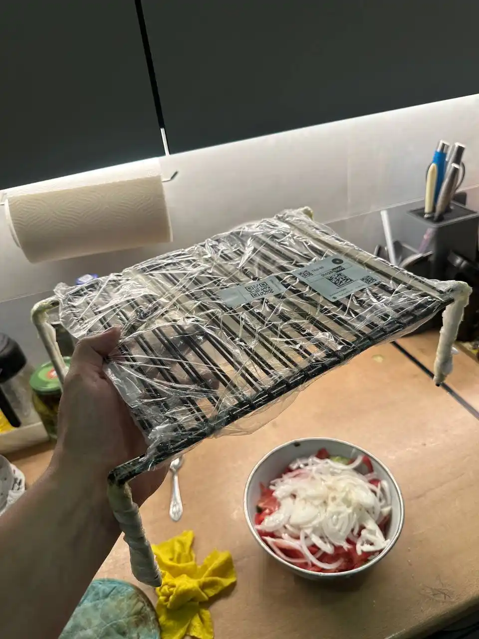 Shkafga suriladigan tokcha, oshxonaga, vannaxonaga organayzer