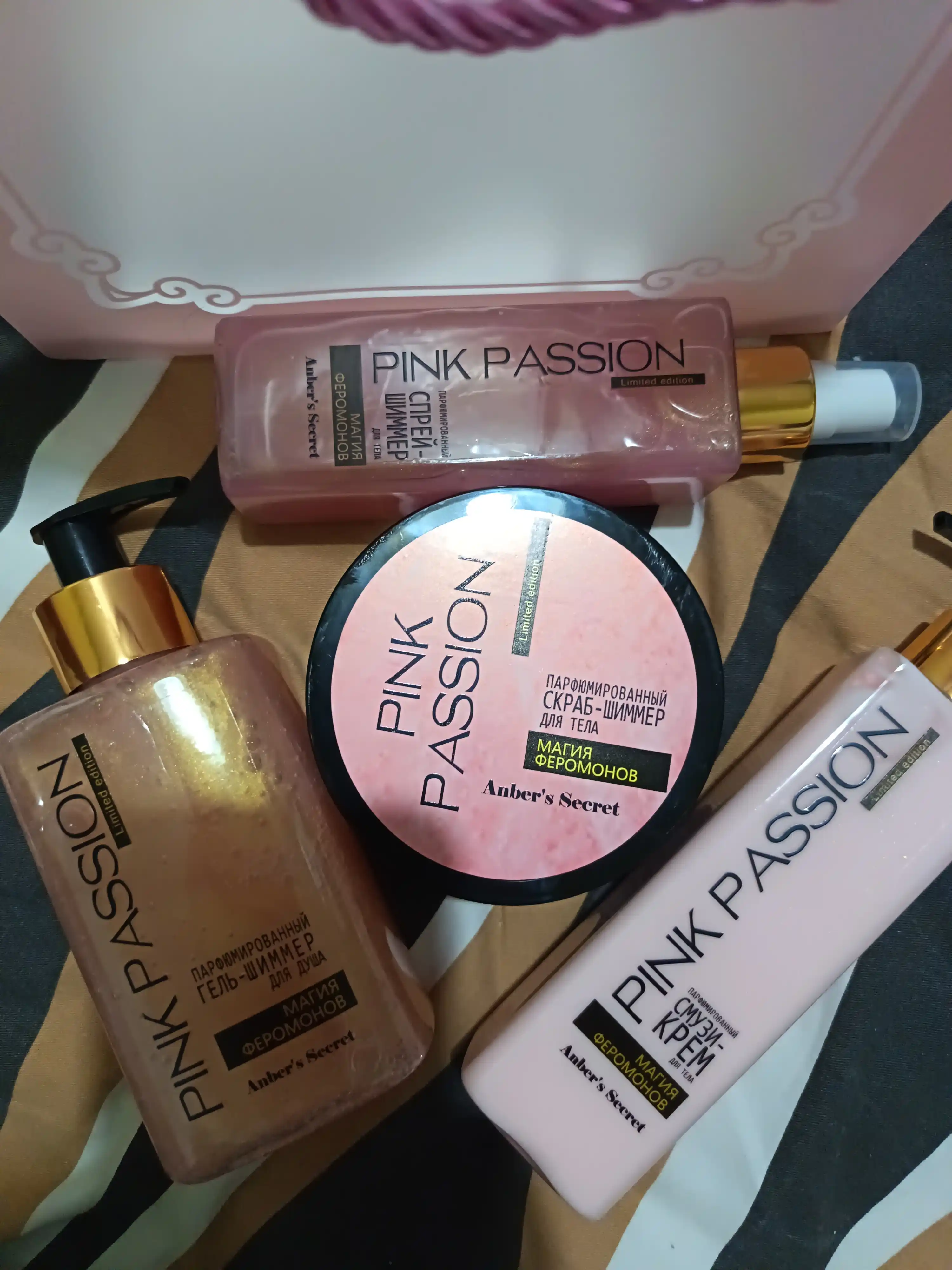 Pink passion, уход за телом; парфюмированный набор; феромоновый парфюм