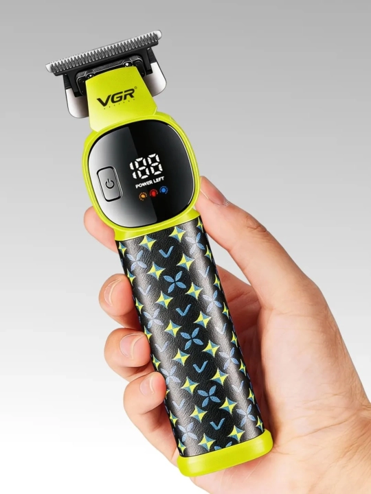 Professional trimmer VGR V-185, 6500 rpm, 220 daqiqa ishlash, keramik pichoqlar