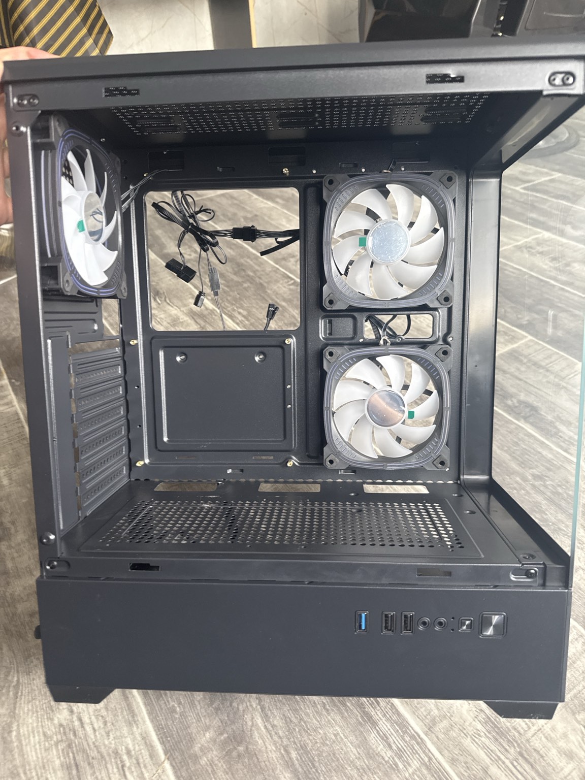 Корпус компьютера BIKON PHANTOM / PRISMA / COMPACT