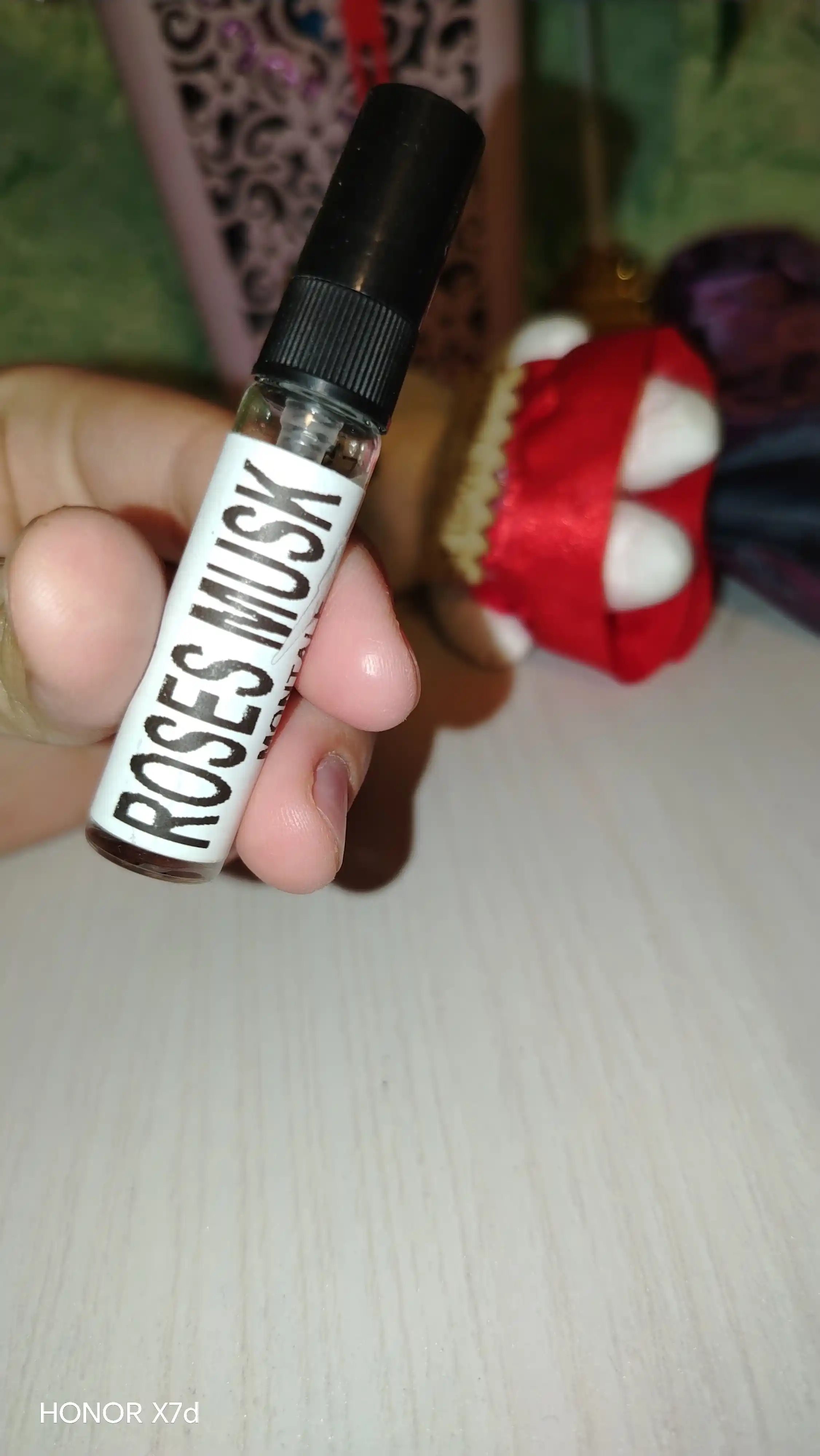 Montale Roses Musk atirlar ayollar, mushk iforli ayollar atirlari