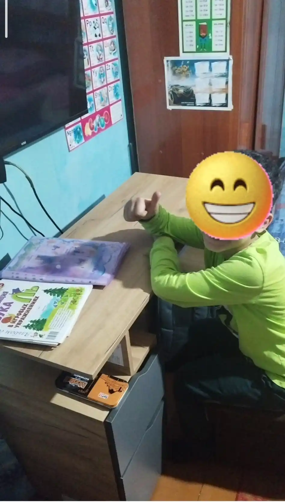 Письменный и компьютерный стол FAR11, 100×40×75 см, с ящиком и шкафчиком