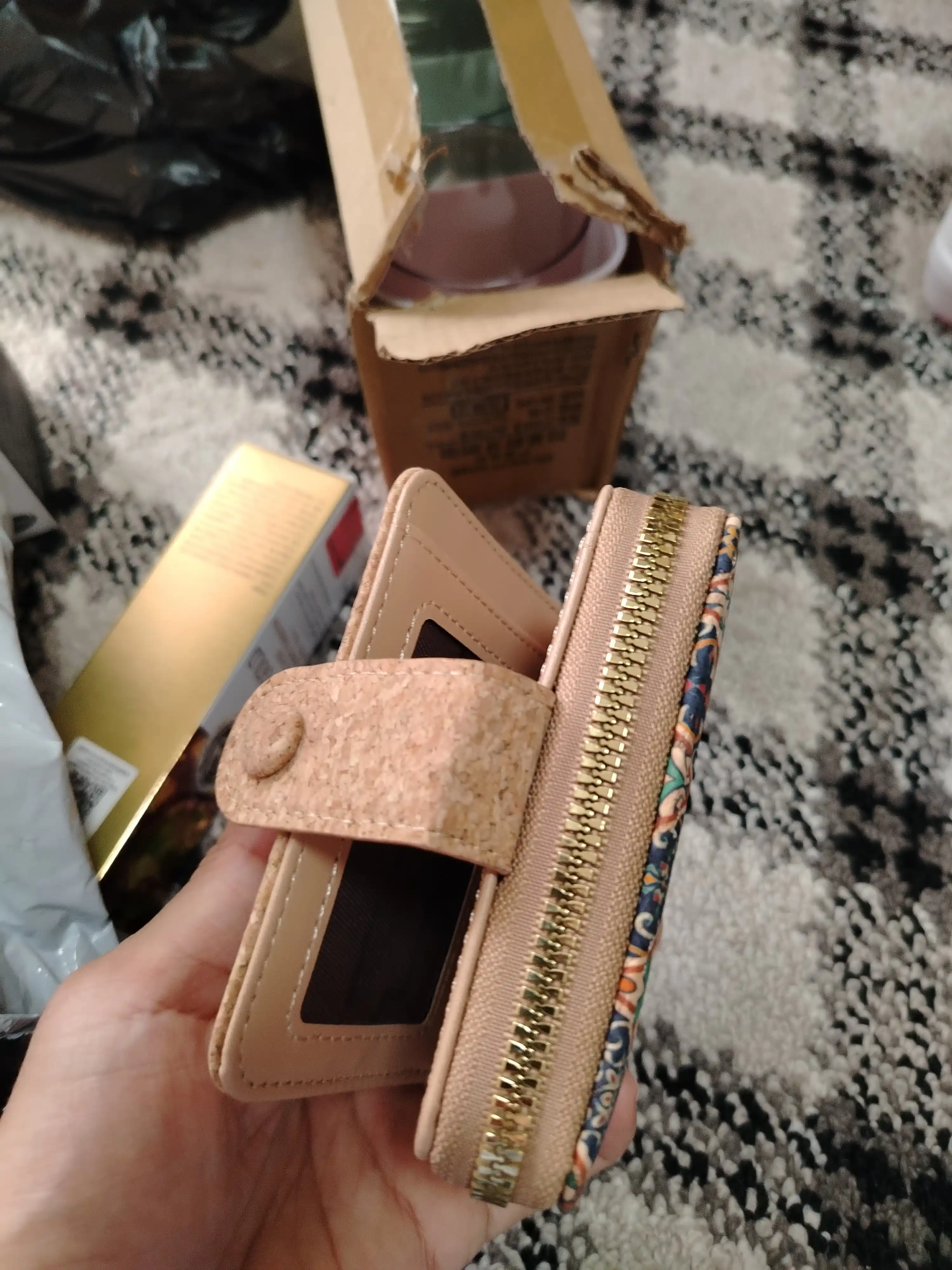 Milliy dizayndagi kichik ayollar hamyoni