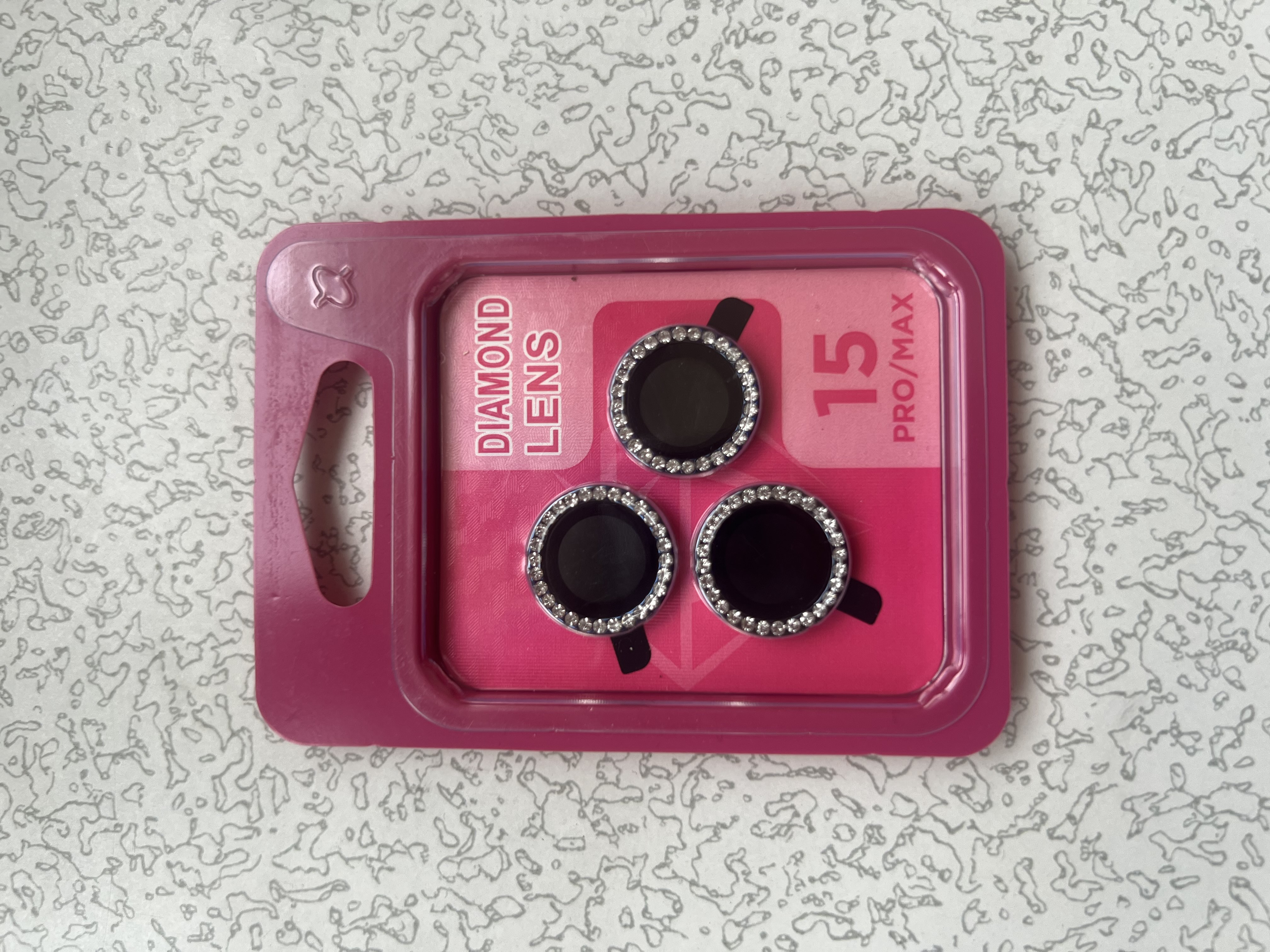 IPhone 13Pro, 14, 14 Pro, 15, 15 Pro, 16, 16 Pro, 17, 17 Pro kamerasi uchun himoya oynasi