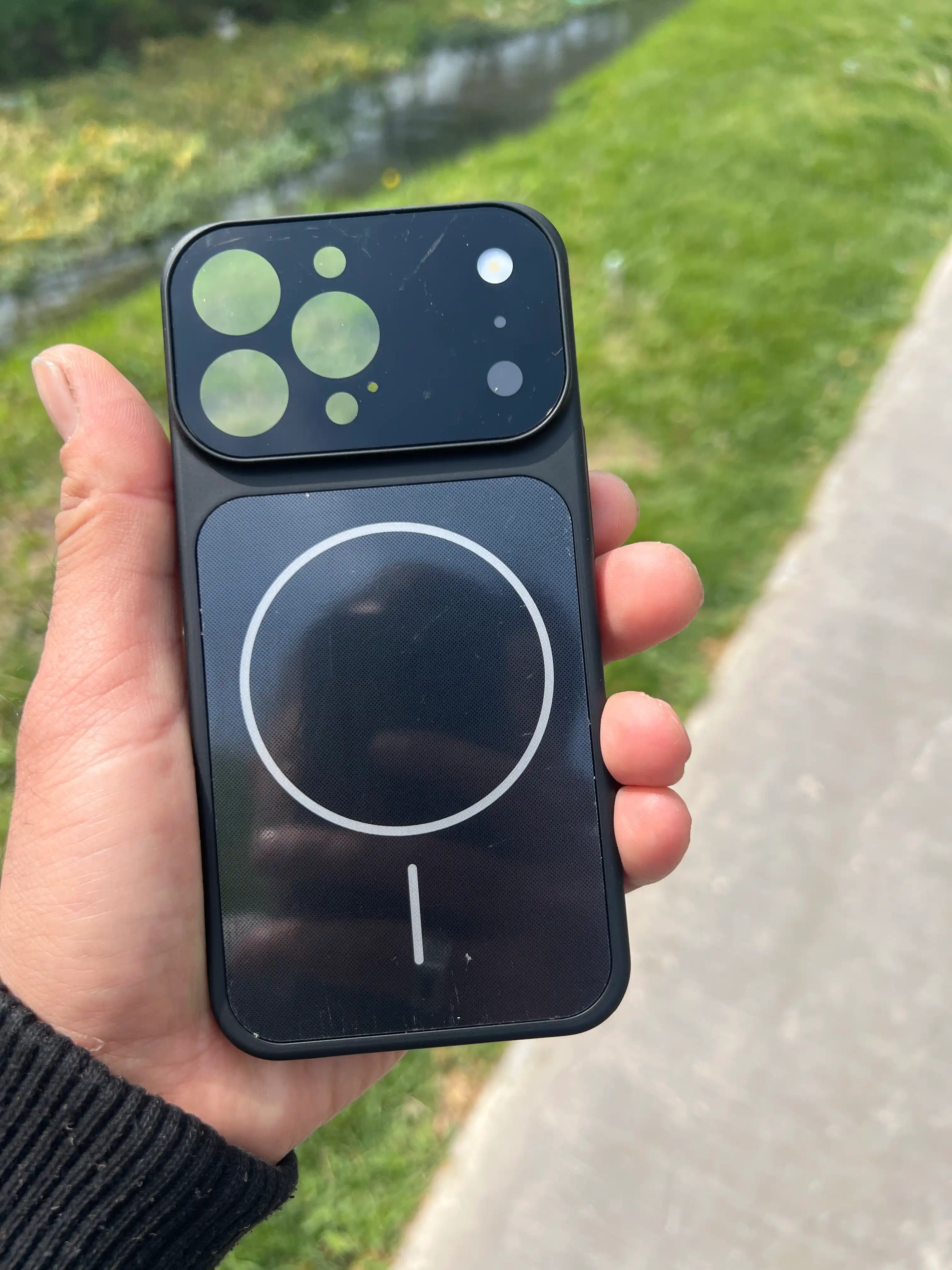 Chexol iPhone 11, 12, 13, 14, 15, 16 Pro / Pro Max uchun - iPhone 17 uslubida