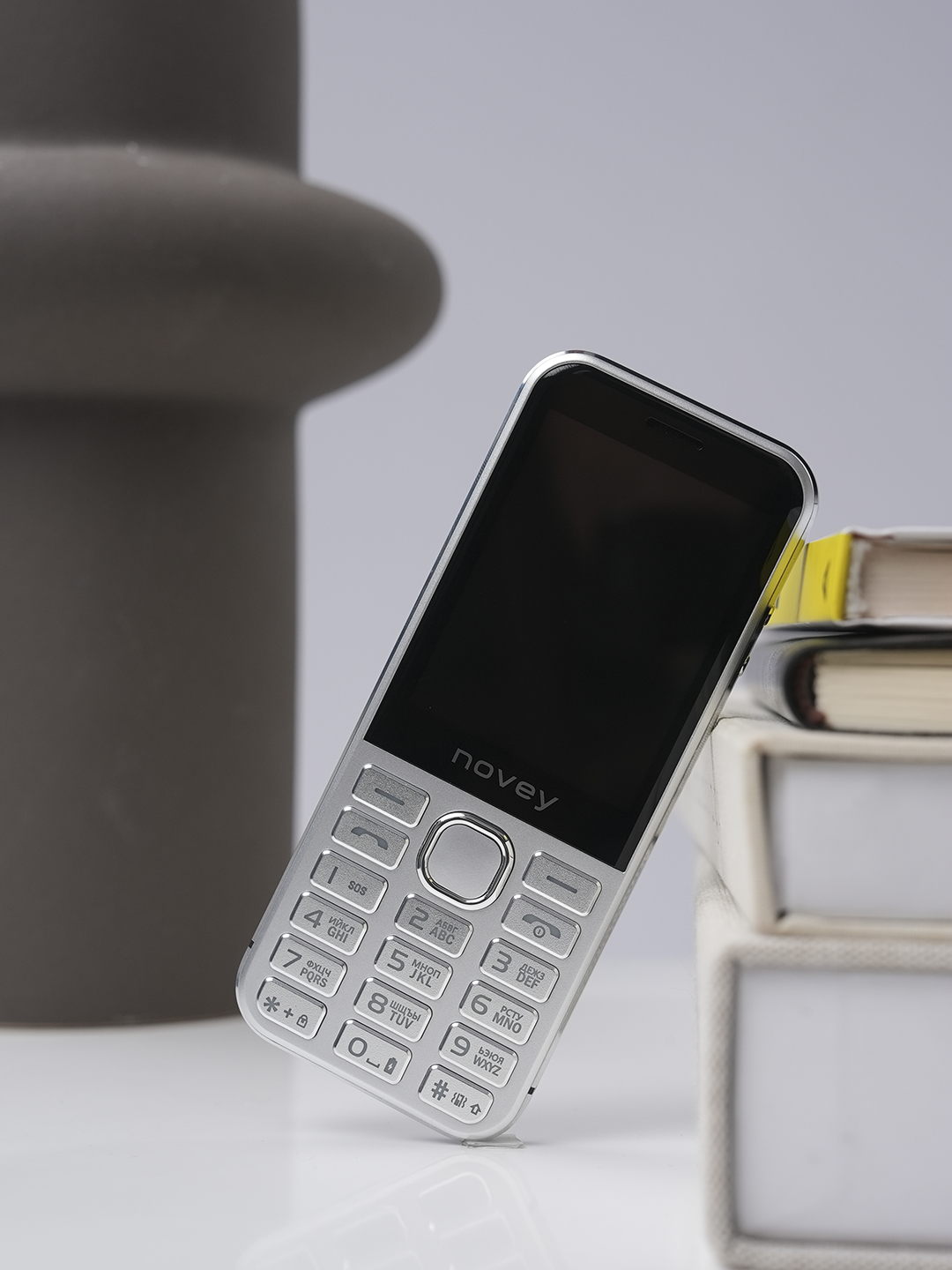 Novey S10 mobil telefon, knopkali, 2 SIM, kamera, metall korpus