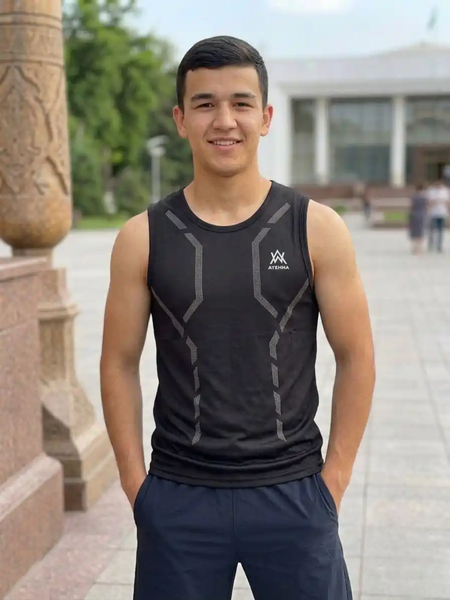 Erkaklar uchun sport maykasi, yengsiz, zal, fitnes va mashg‘ulotlar uchun, tez quriydigan