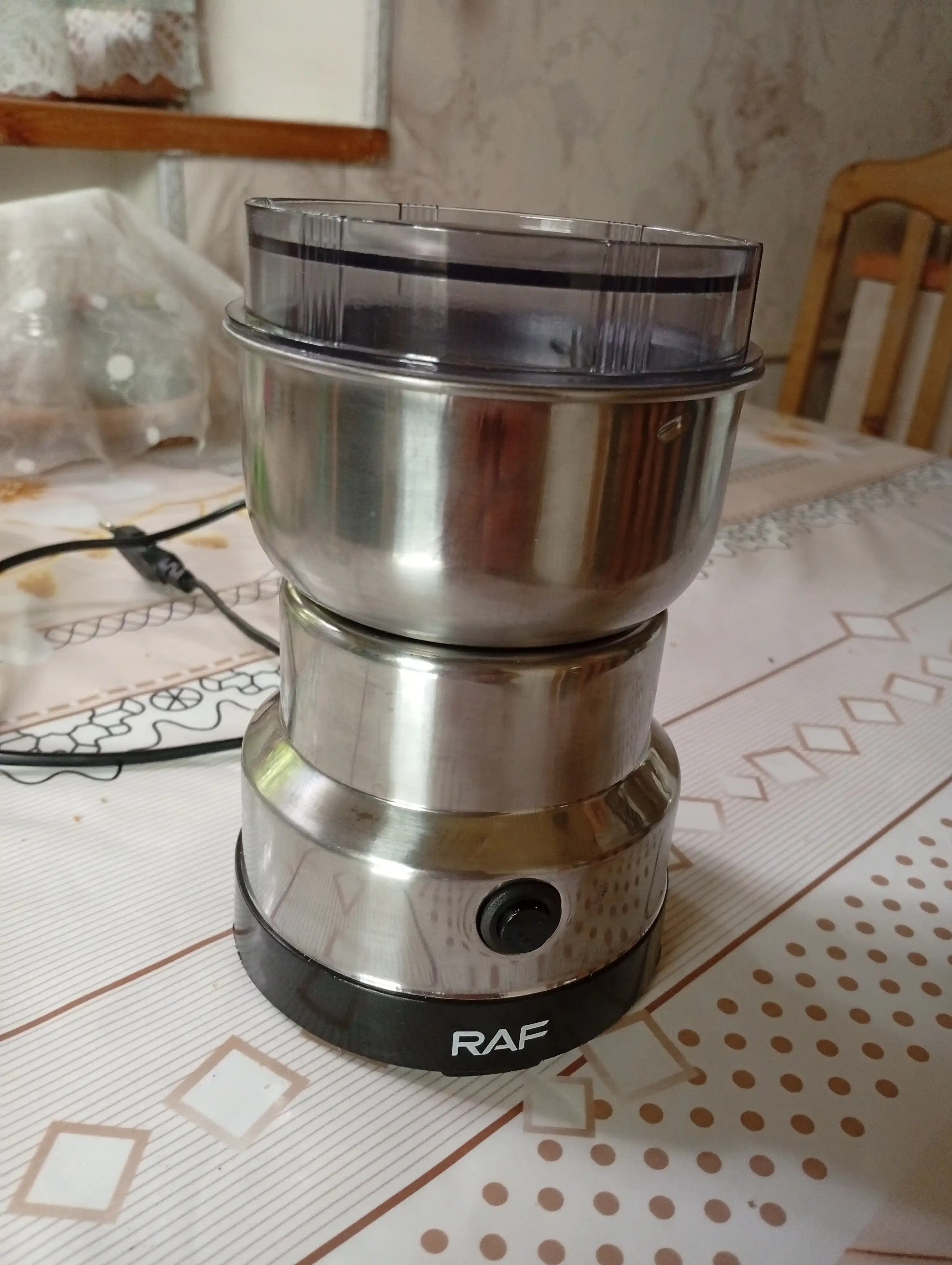 Qahva maydalagich, 2 tasi 1 ta, elektr, RAF-7124 200w dvigatel