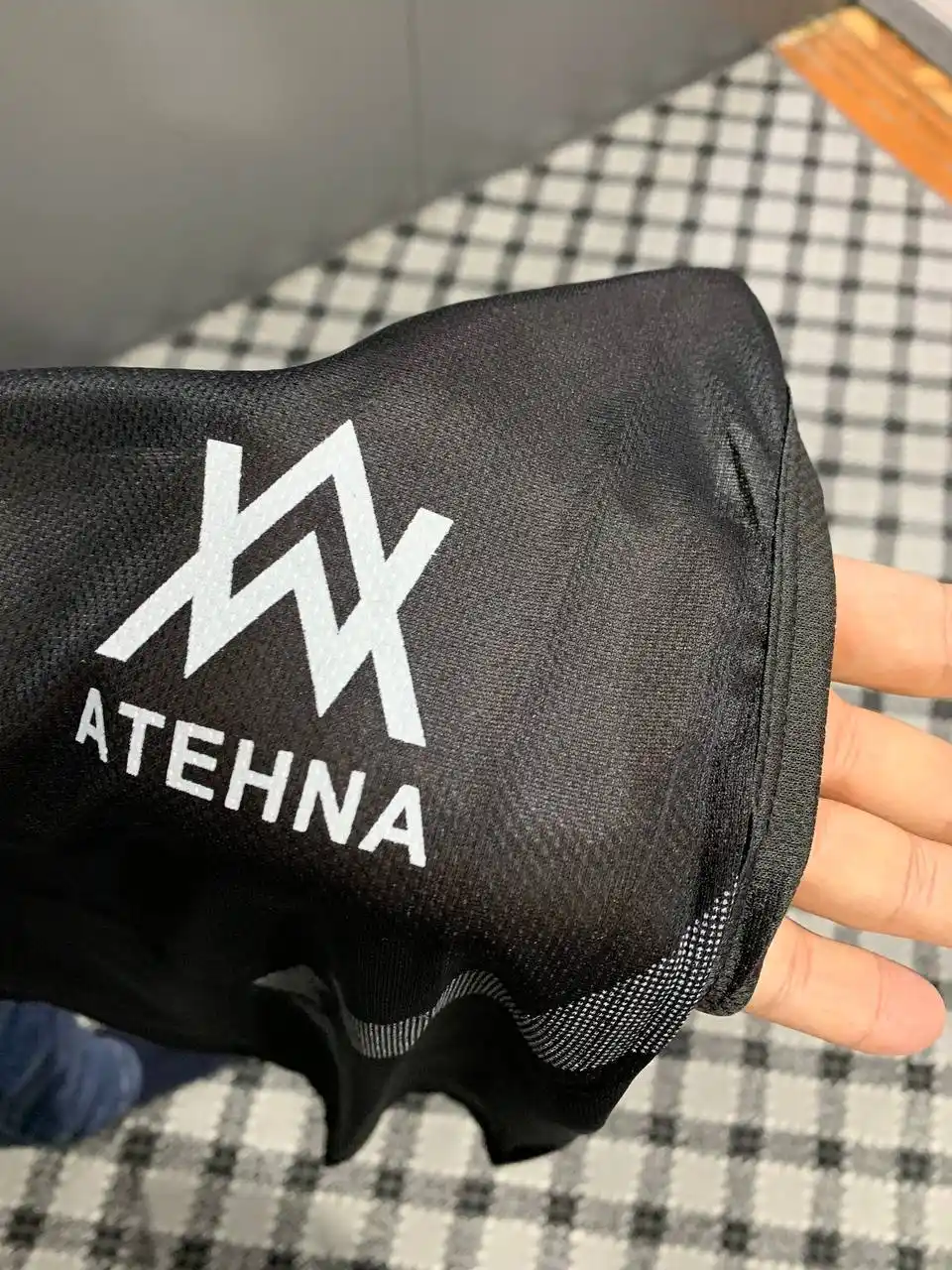 Erkaklar uchun sport maykasi, yengsiz, zal, fitnes va mashg‘ulotlar uchun, tez quriydigan