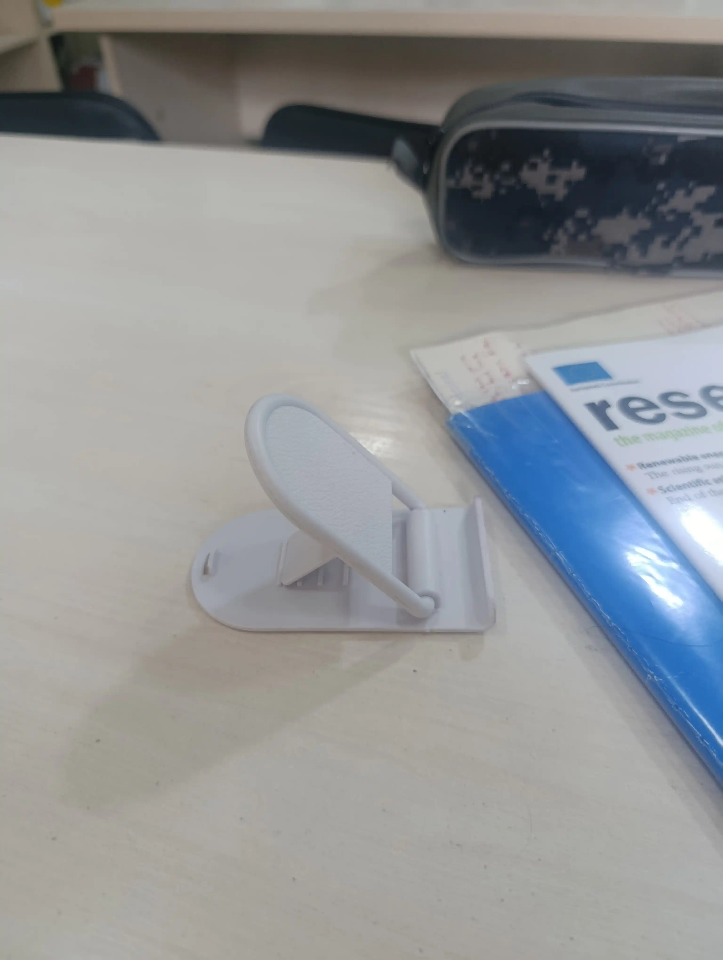 Telefon va planshetlar uchun, yig'iladigan mini tagkursi