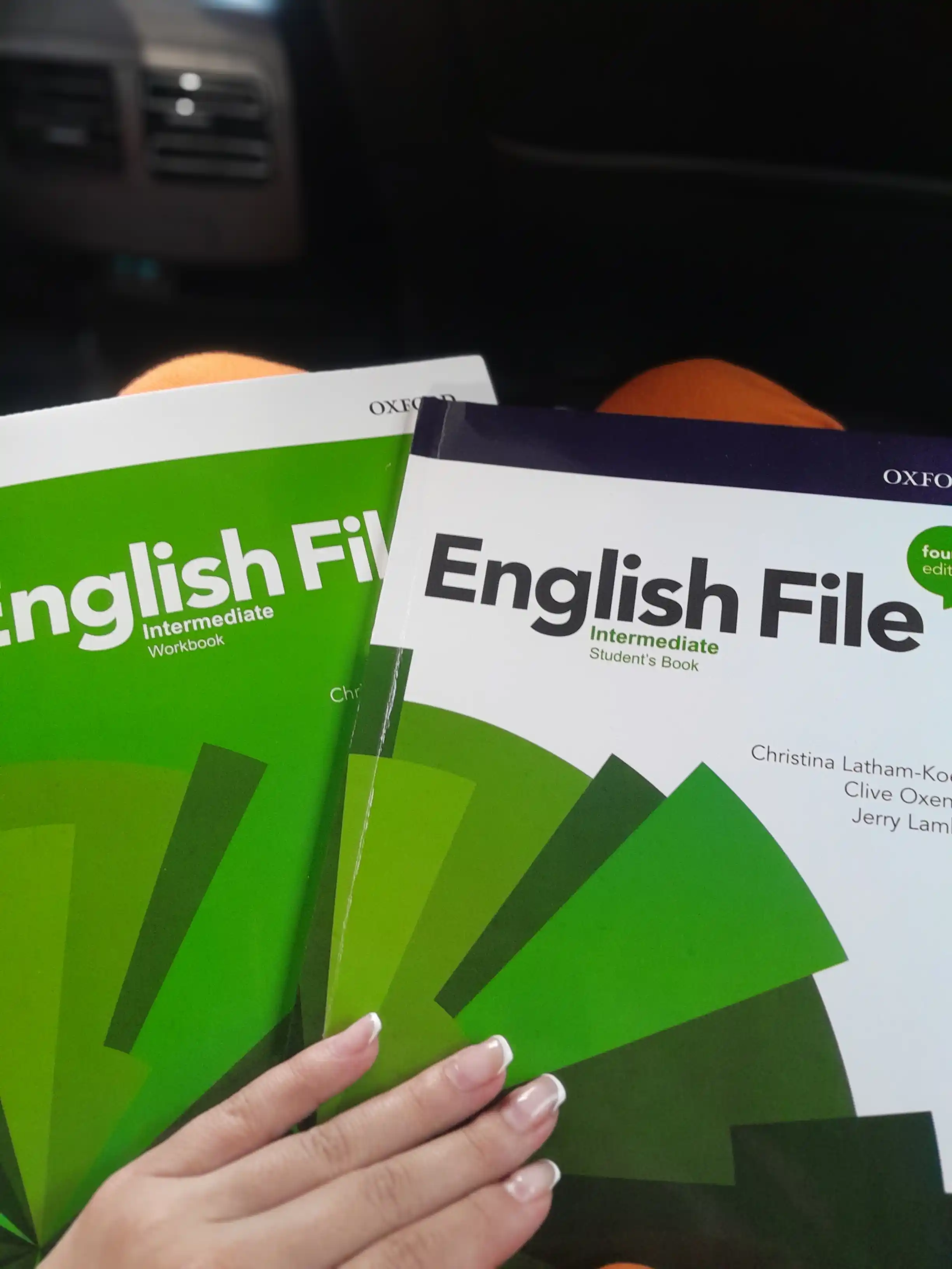 English File Beginner, Elementary, Pre Intermediate Student's book+Workbook, Paul Seligson