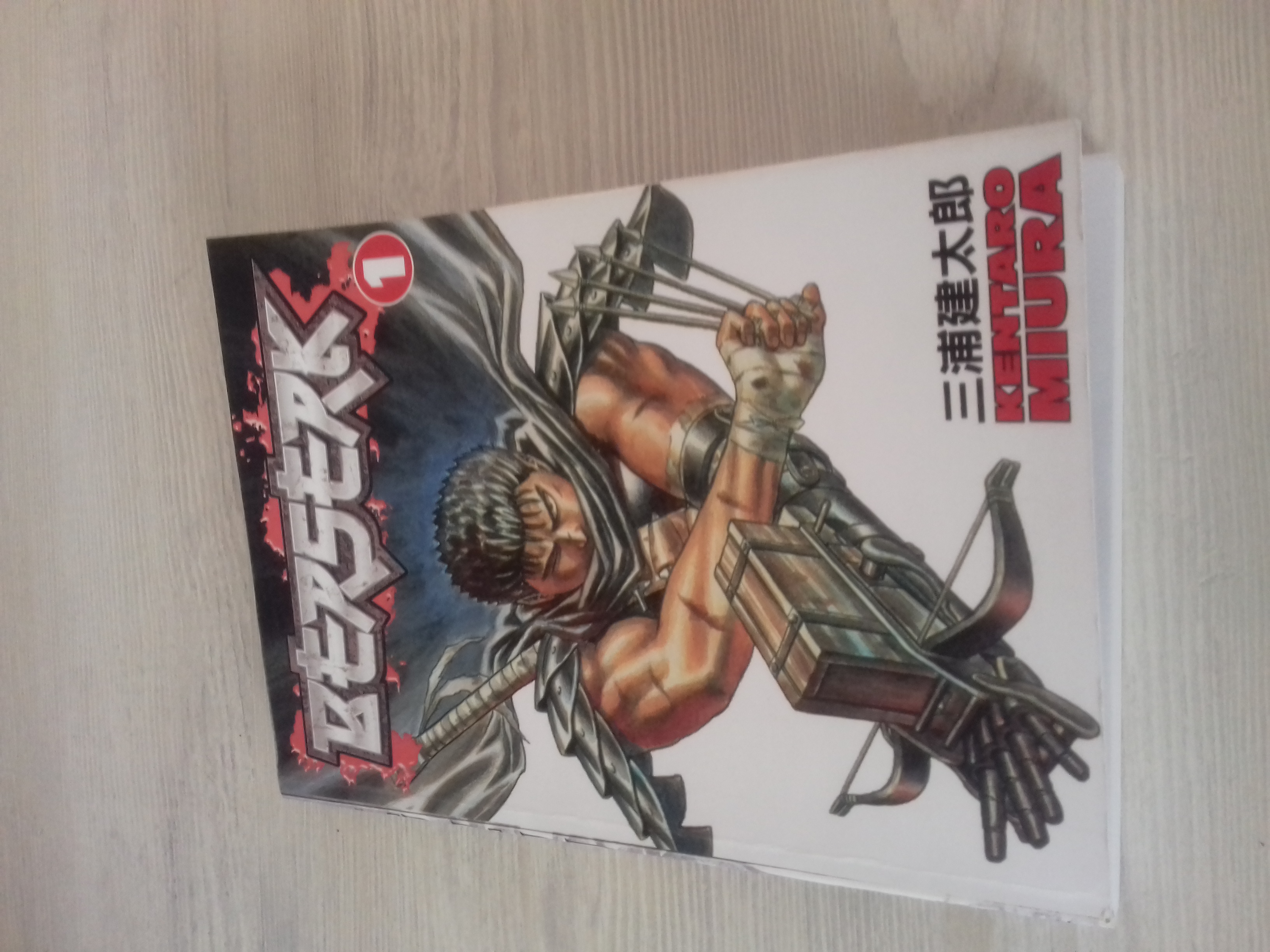 Berserk. Jild 1, A5, rus tilida