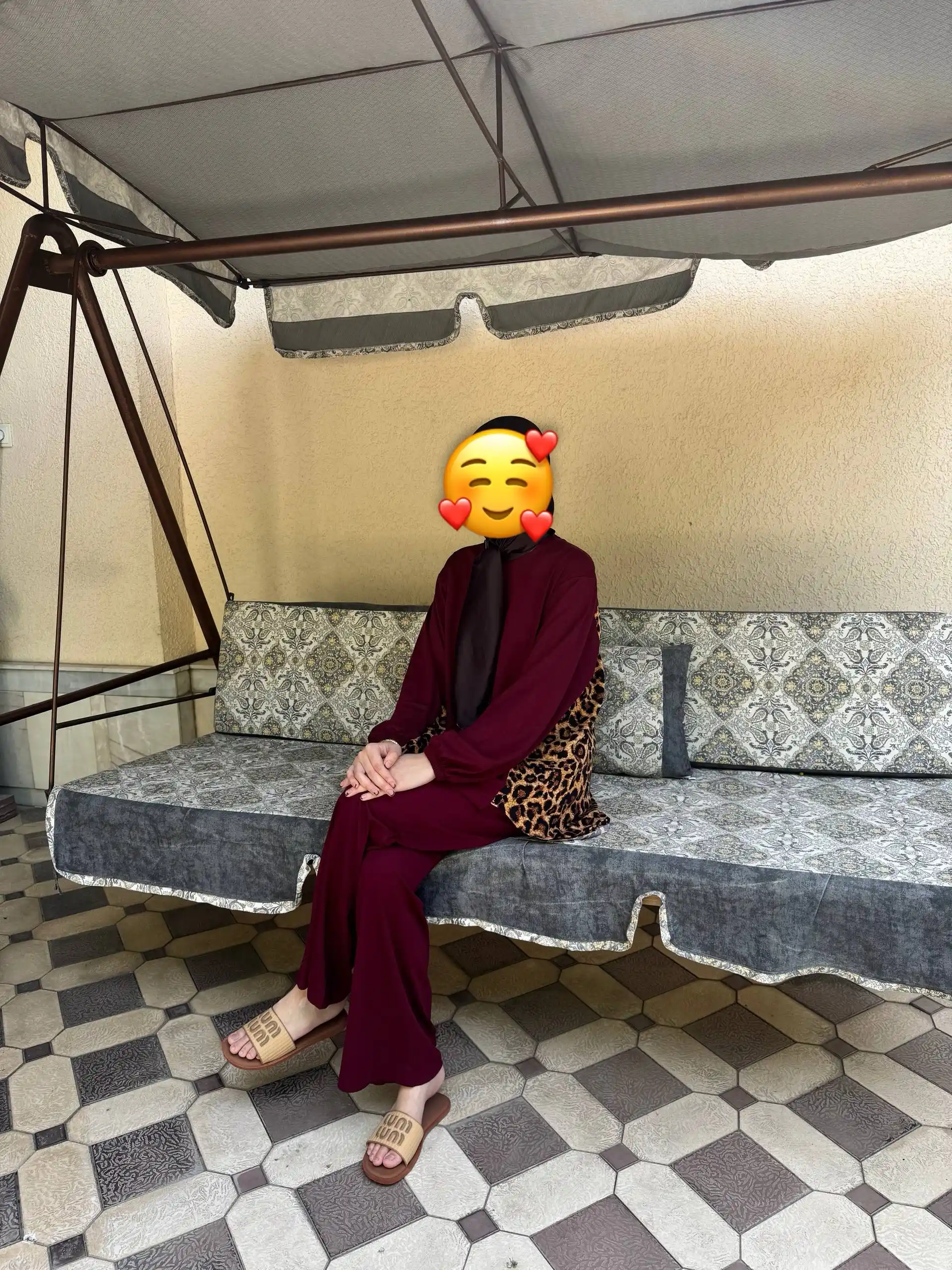Ayollar kostyumi, ikkilik, katta o‘lchamli, yumaloq yoqa, NORA