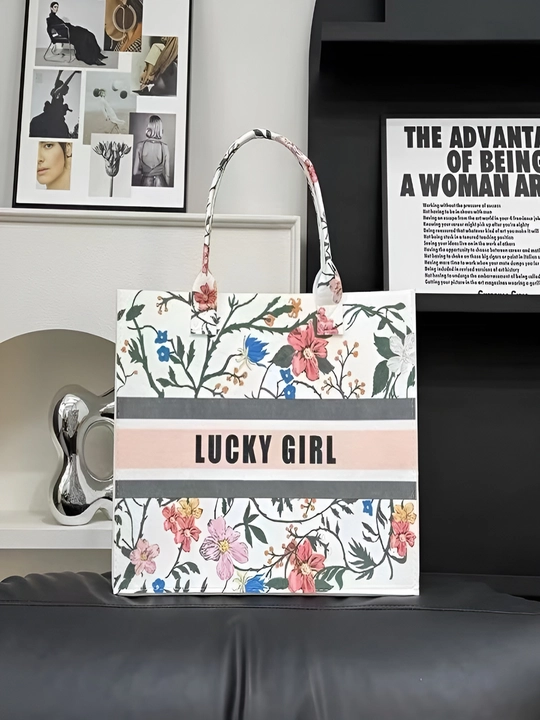 Katta hajmli shopper sumka ayollar uchun – qulay va zamonaviy