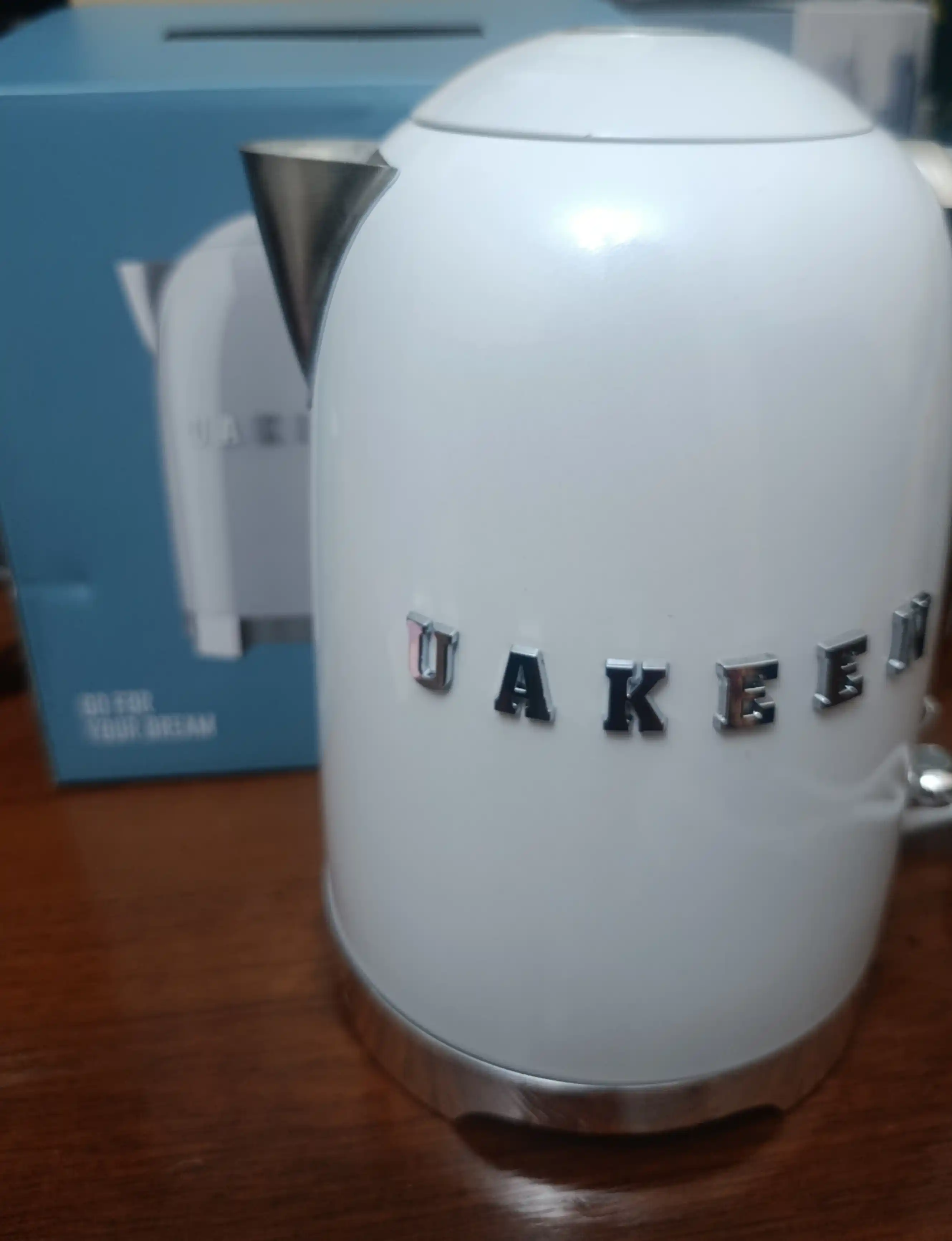 Elektr choynak UAKEEN, 2 litr, 2200 W