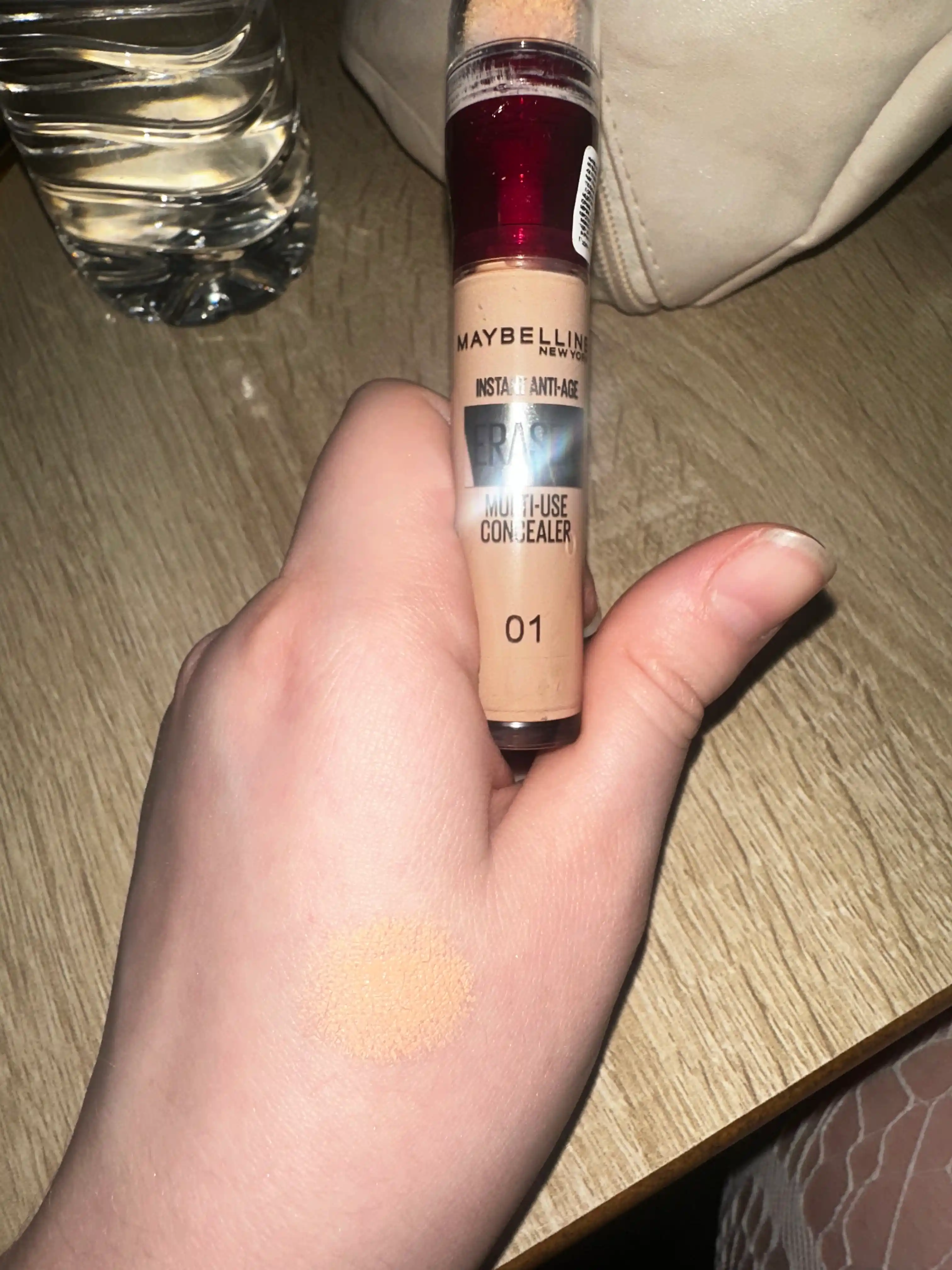 Консилер вокруг глаз Maybelline New York The Eraser Eye, тон 01