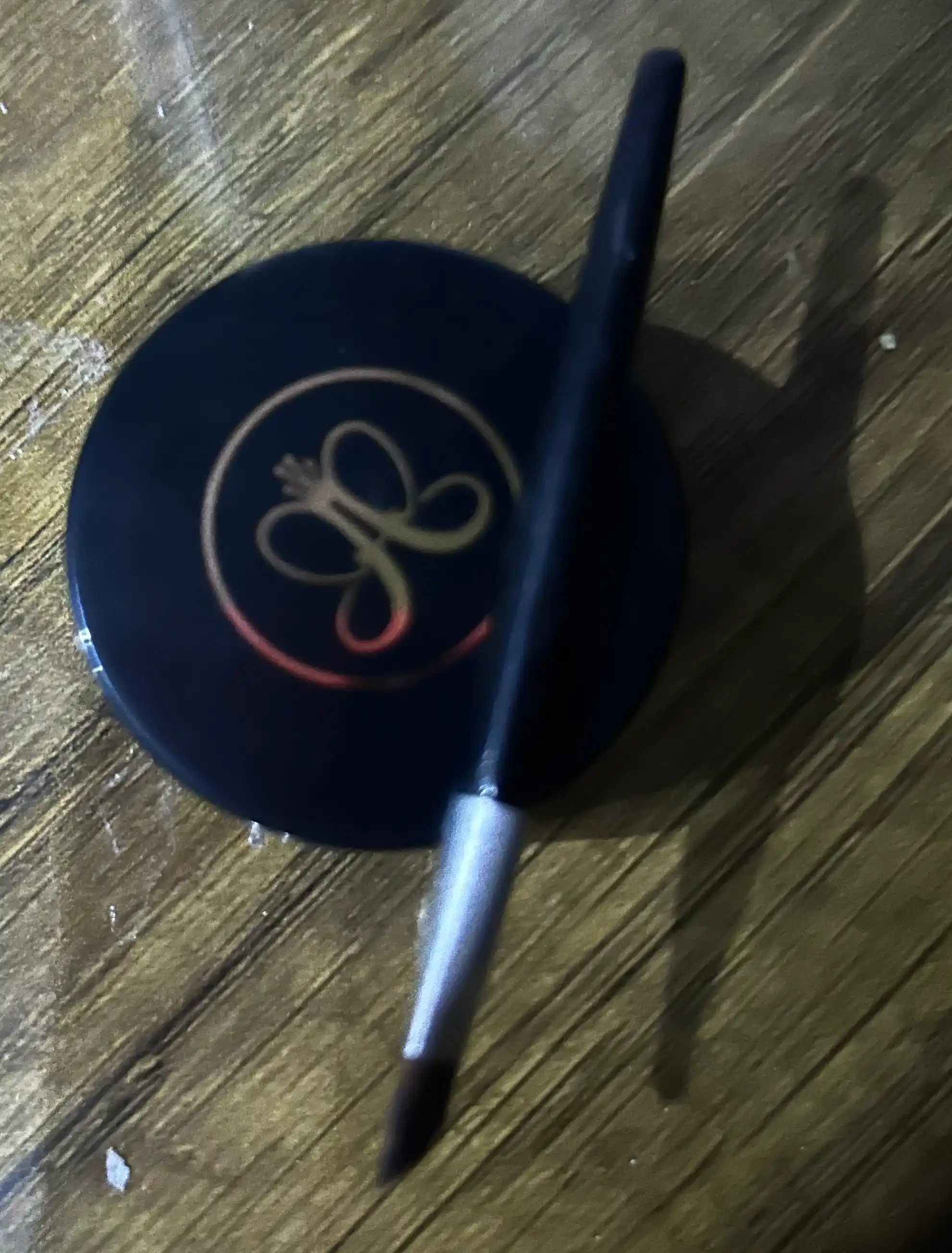 Qoshlar uchun bo'yoq geli Anastasia Beverly Hills Dipbrow Pomade, 4 gr + bonusiga cho'tka