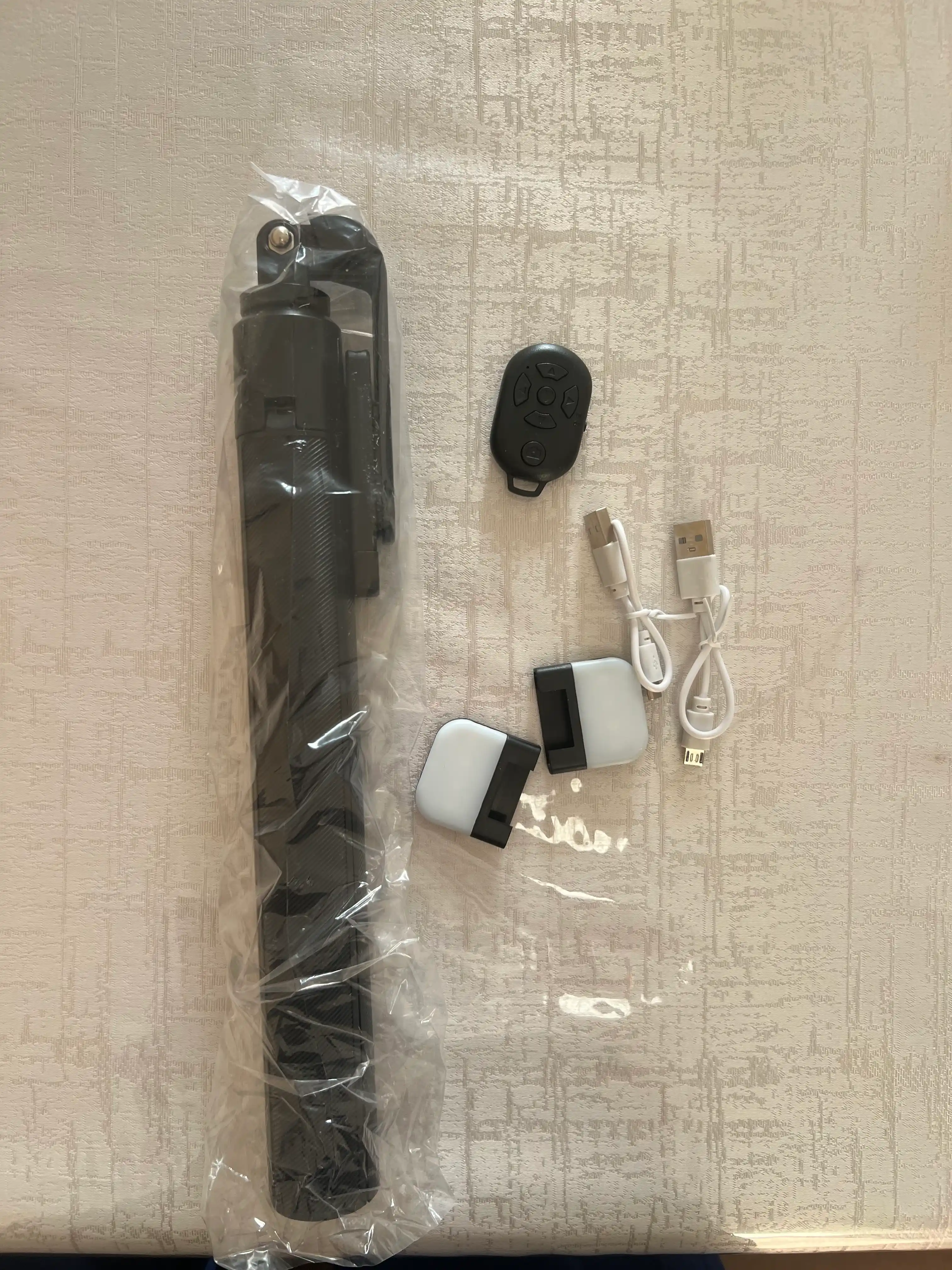 Штатив для телефона, 170 см, 4 в 1, 2 LED фонаря и Bluetooth: монопод, селфи-палка